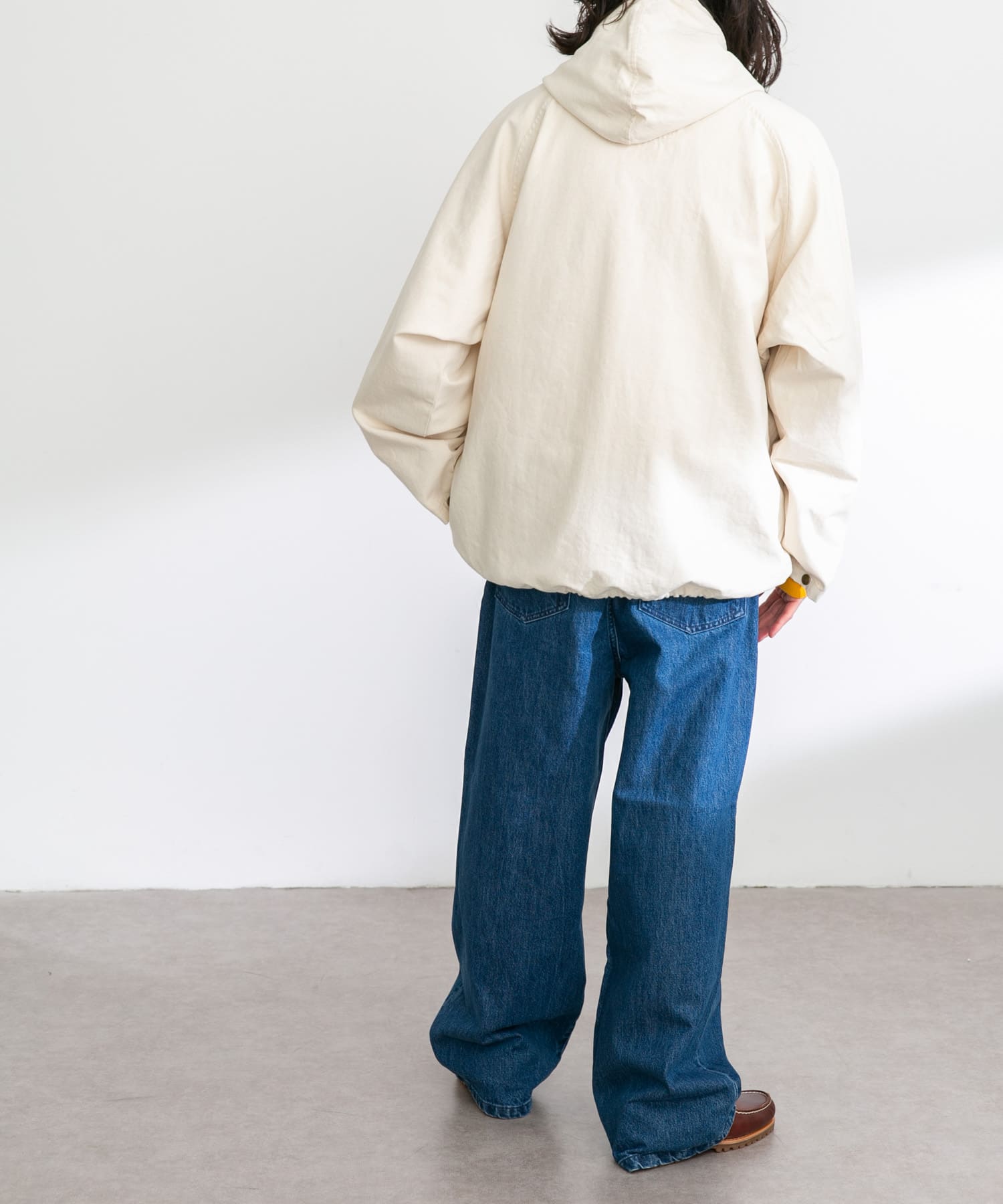 身長：180cm 体重：60kg サイズ：L