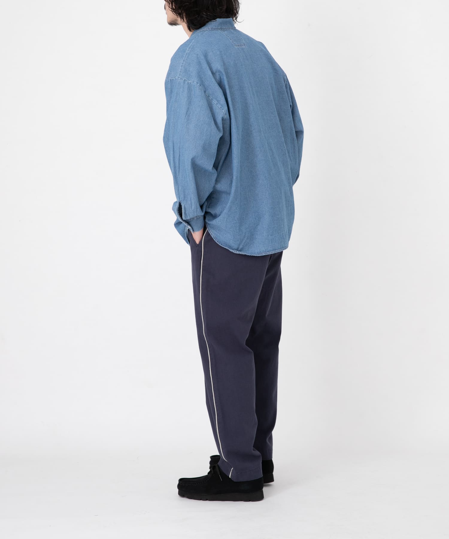 身長：180cm 体重：60kg サイズ：L