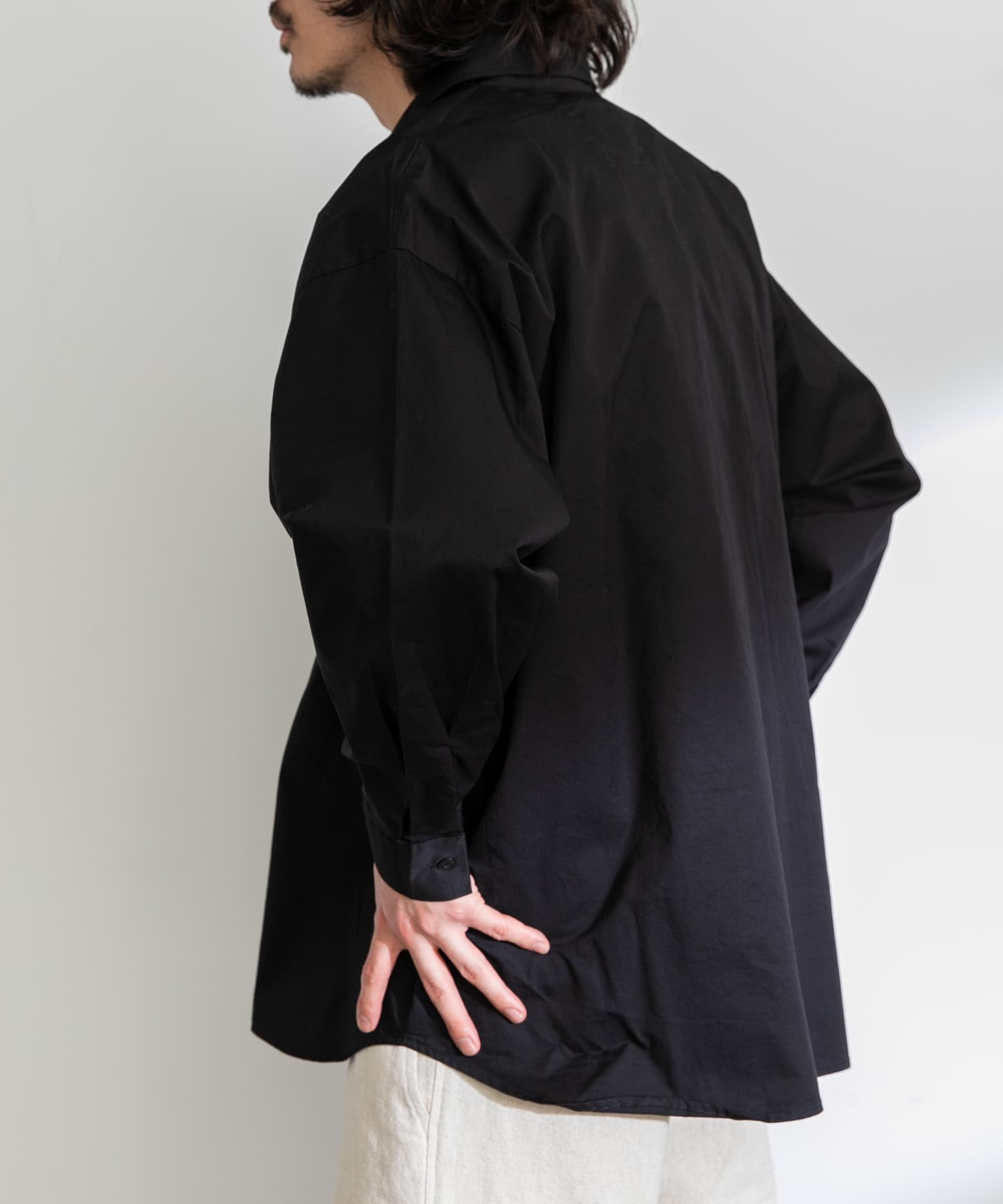 身長：180cm 体重：60kg サイズ：M