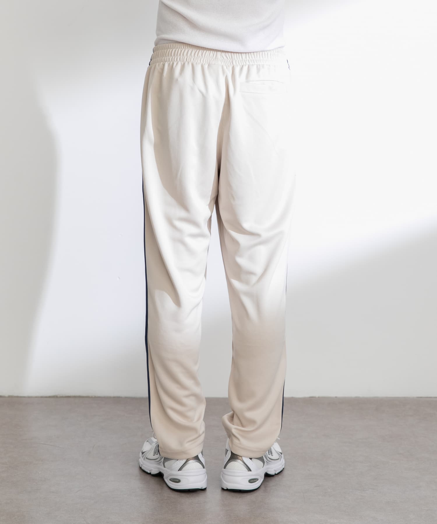 身長：180cm 体重：60kg サイズ：L