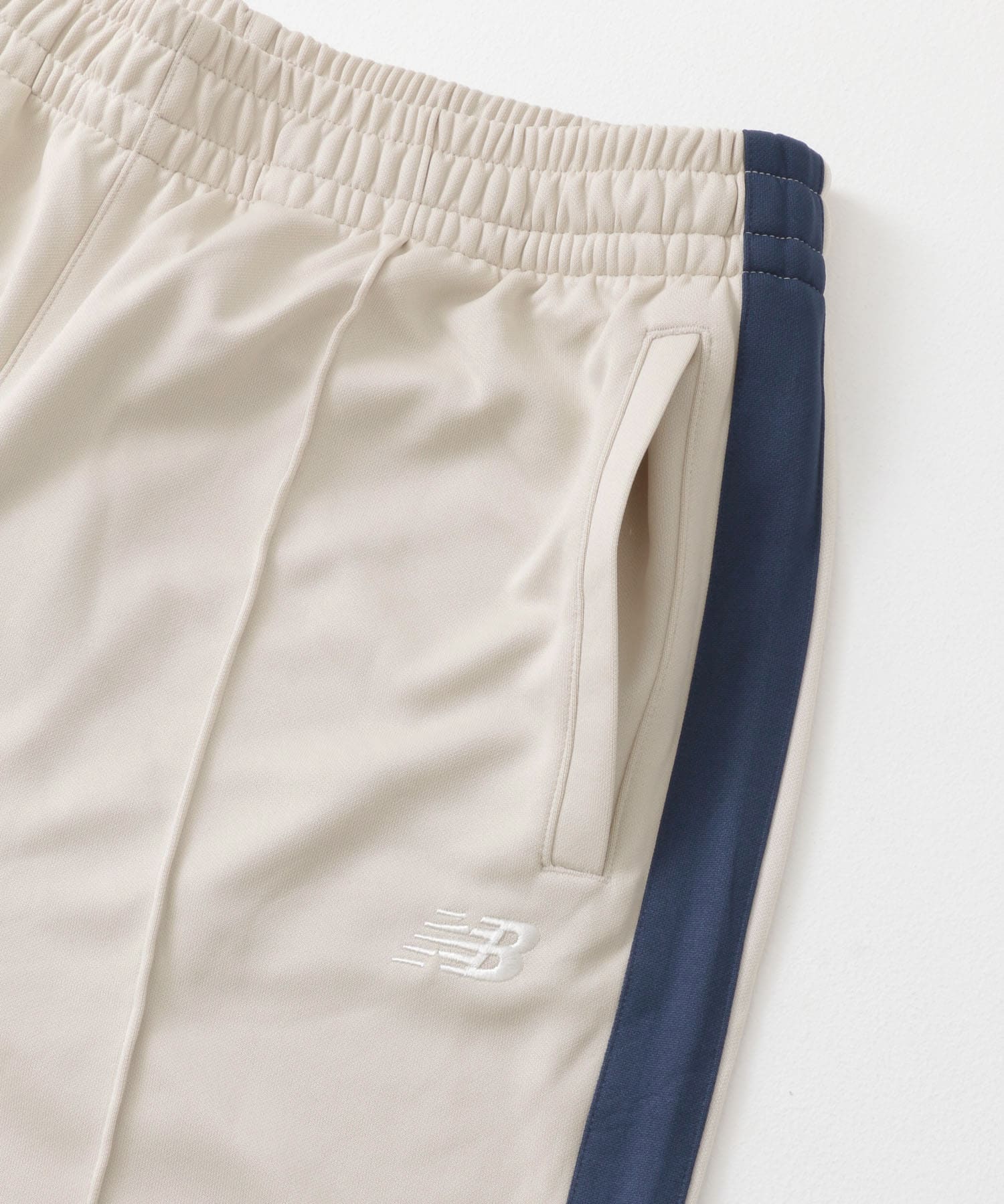 NEW BALANCE　ニットトラックパンツ ストレート ティンバーウルフ M
