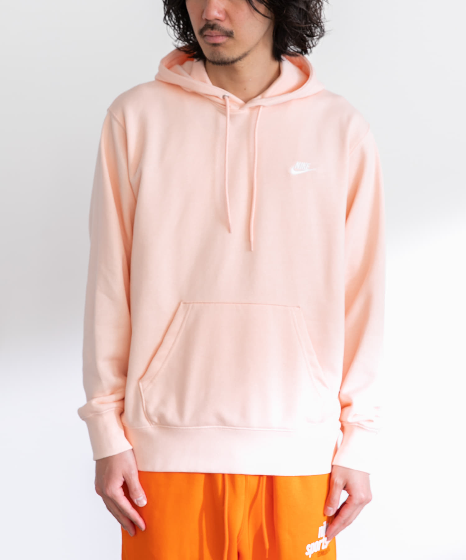 身長：180cm 体重：60kg サイズ：L