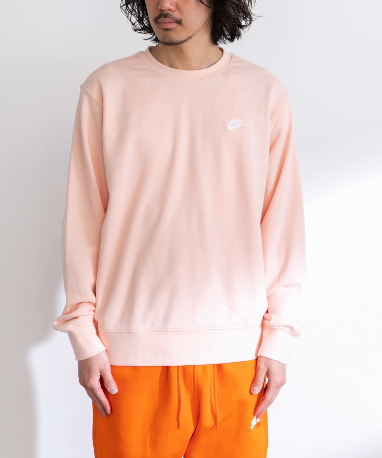 身長：180cm 体重：60kg サイズ：L