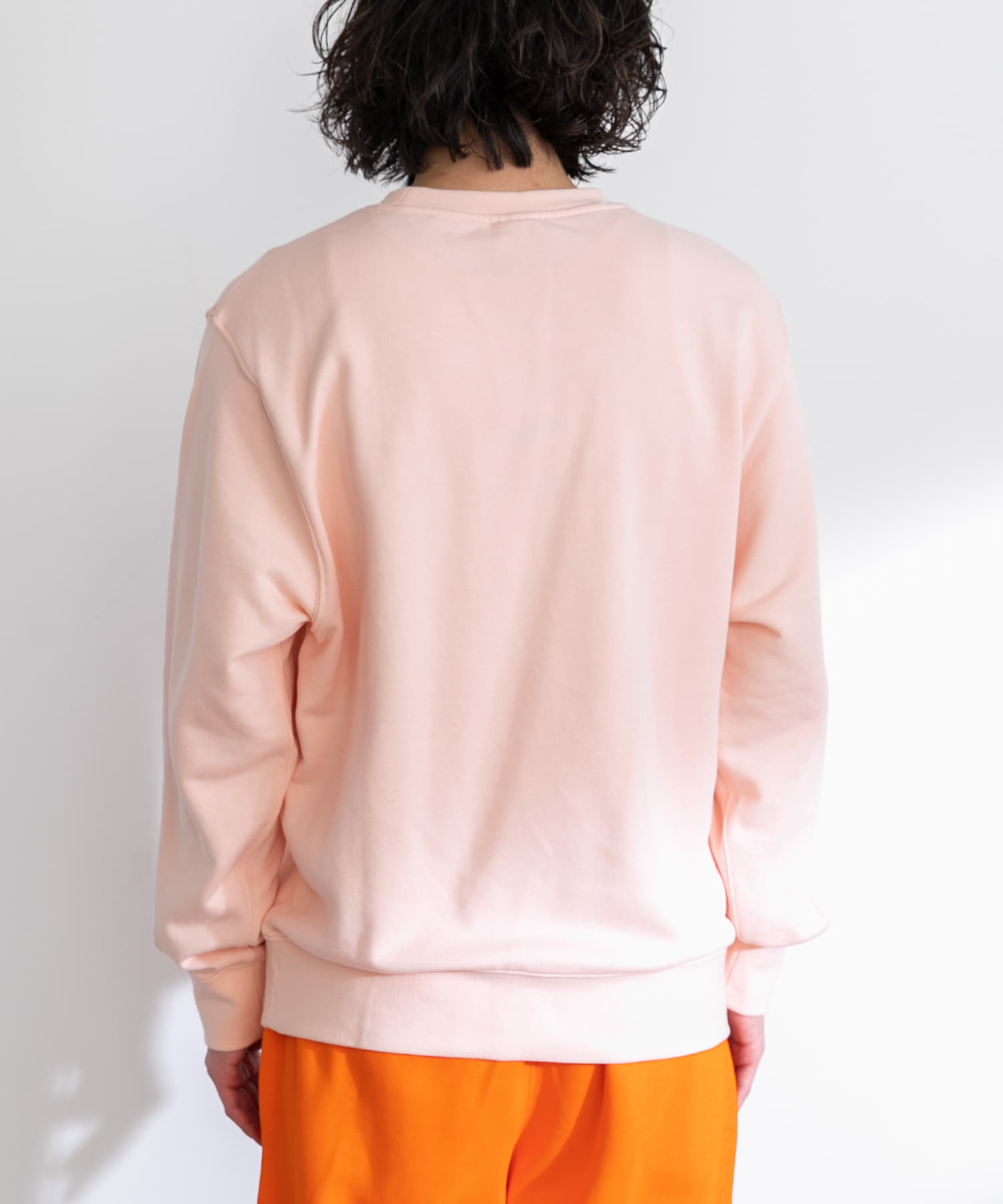 身長：180cm 体重：60kg サイズ：L