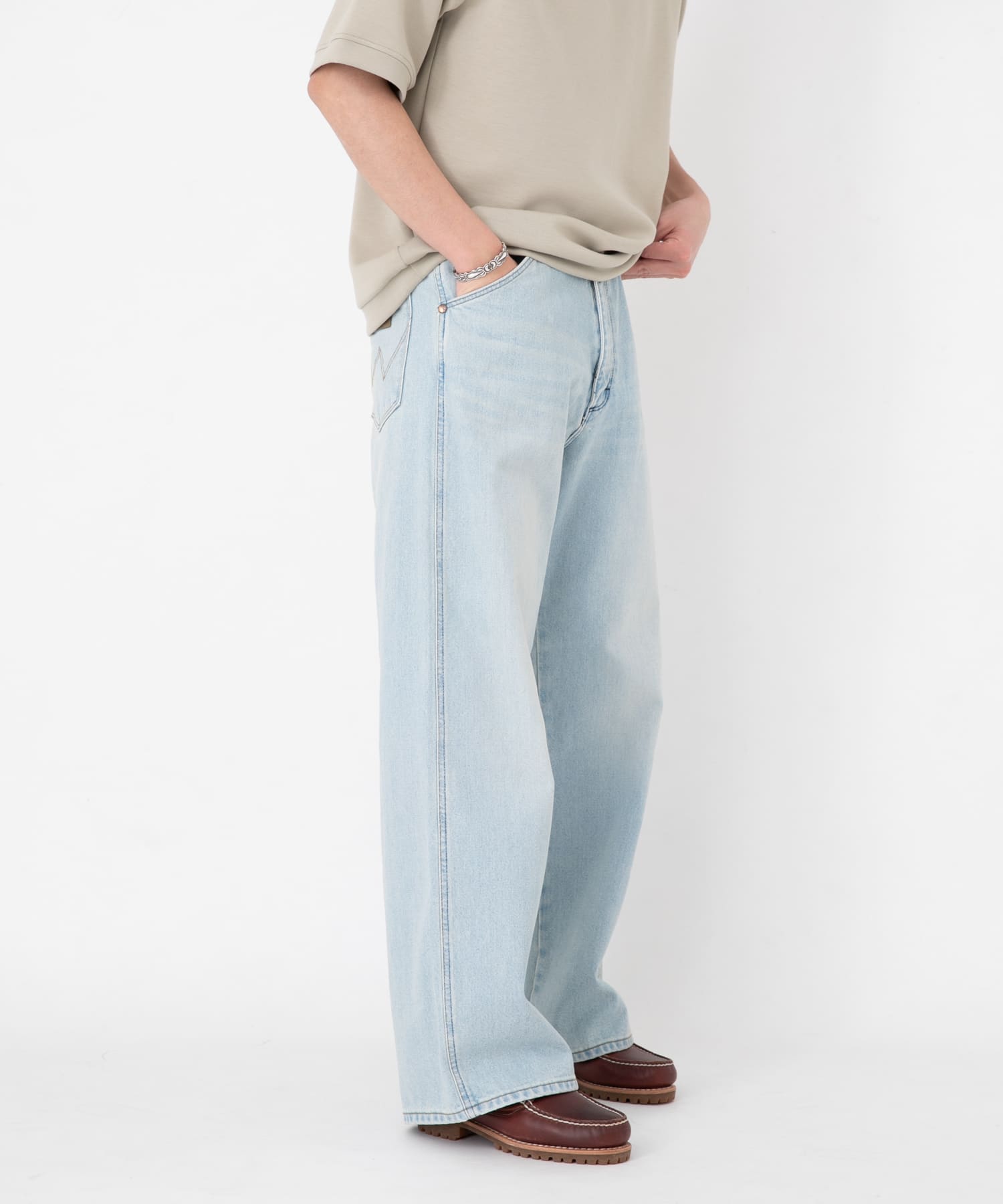身長：180cm 体重：60kg サイズ：M
