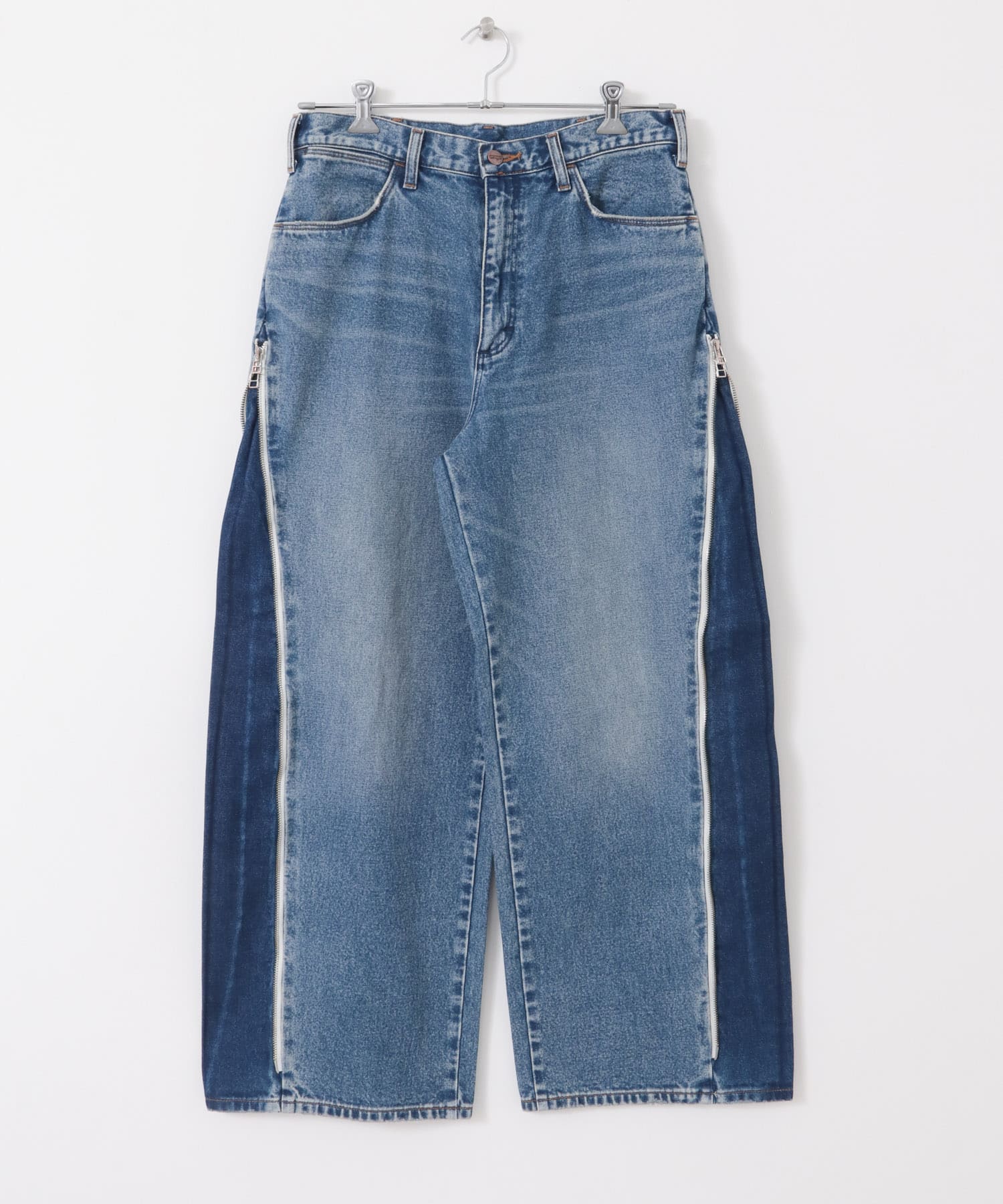 Wrangler　WREMAKE SIDE ZIP FLARE BL REMAKE S