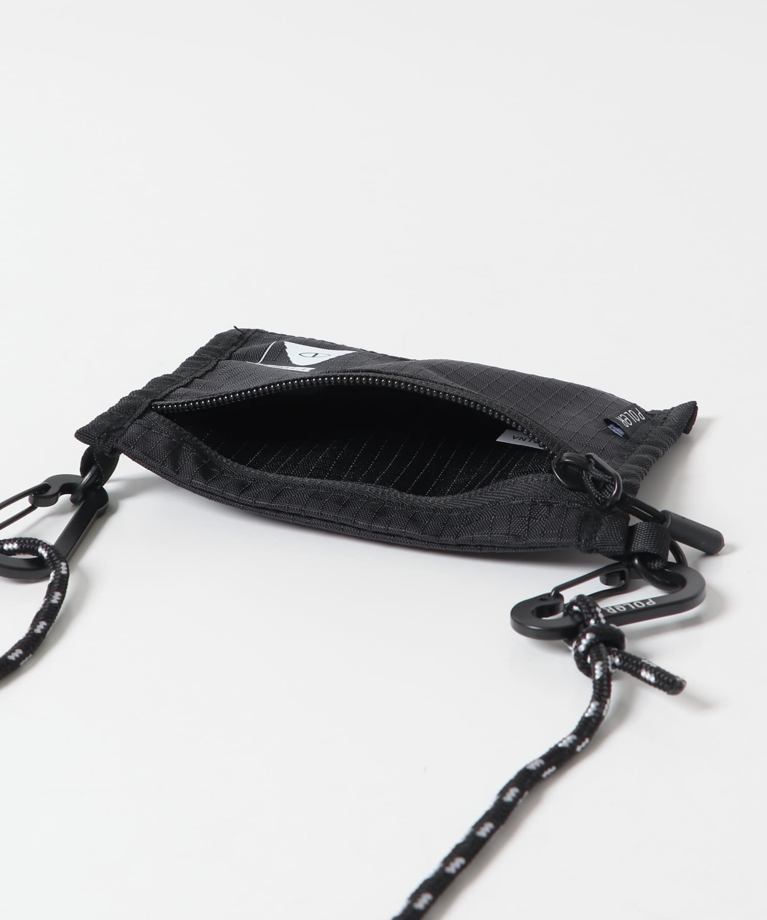 POLeR　STUFFABLE DRINK POUCH BLACK one