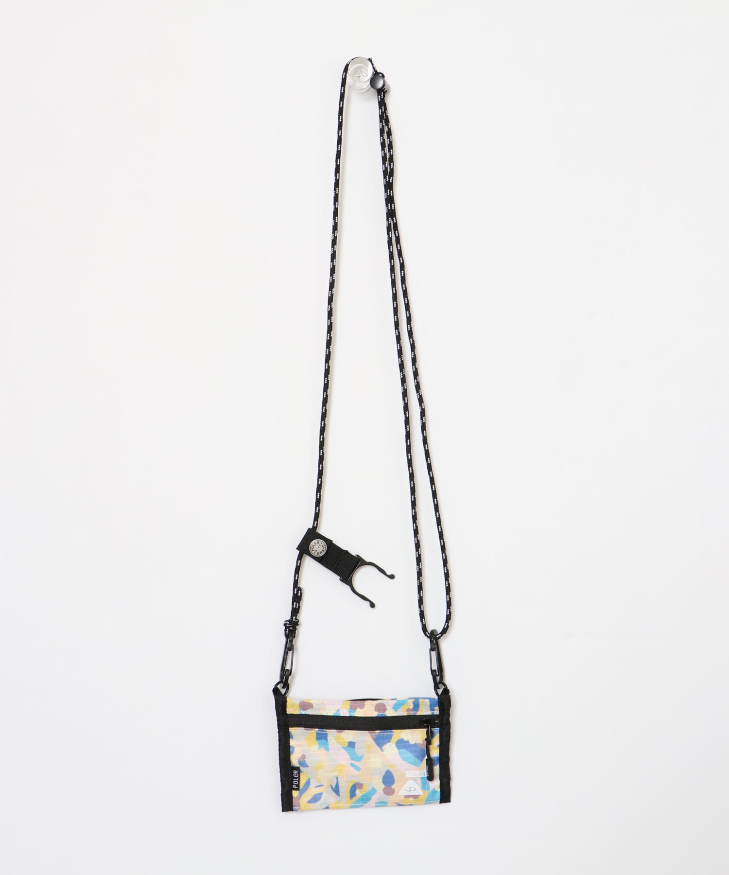 POLeR　STUFFABLE DRINK POUCH