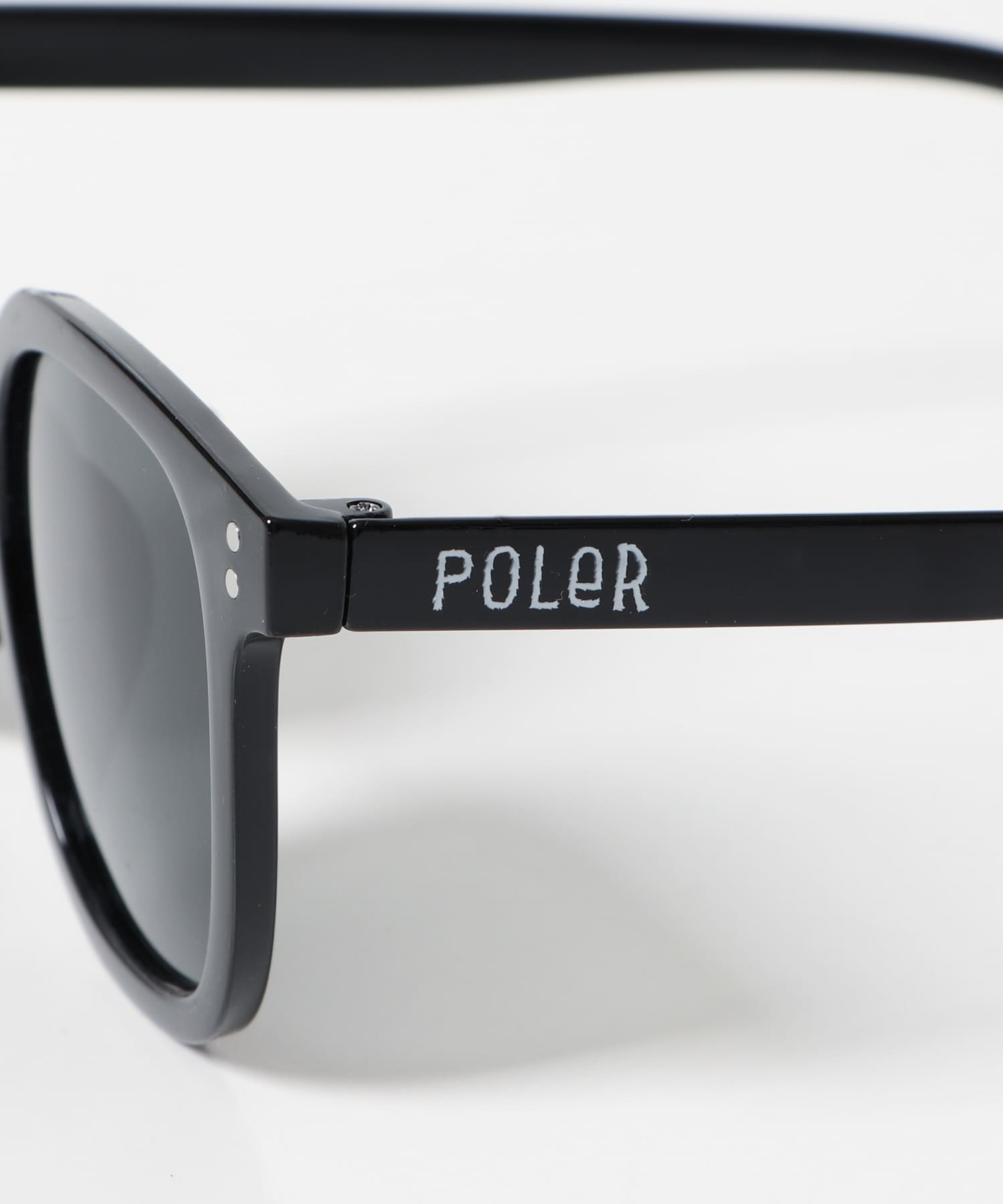 POLeR　SUNGLASS BLK/BLK one