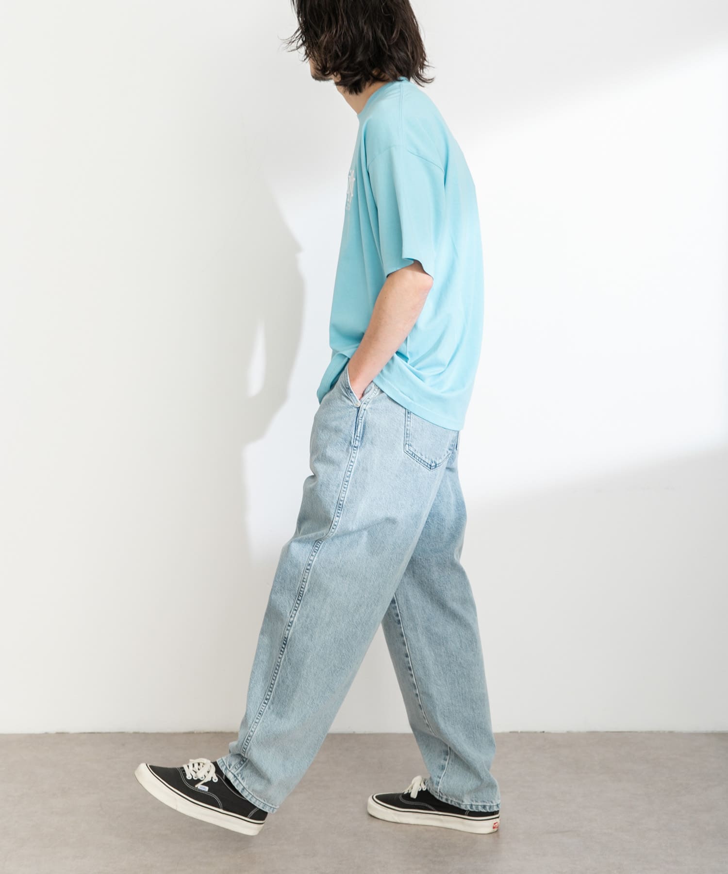 身長：180cm 体重：60kg サイズ：L