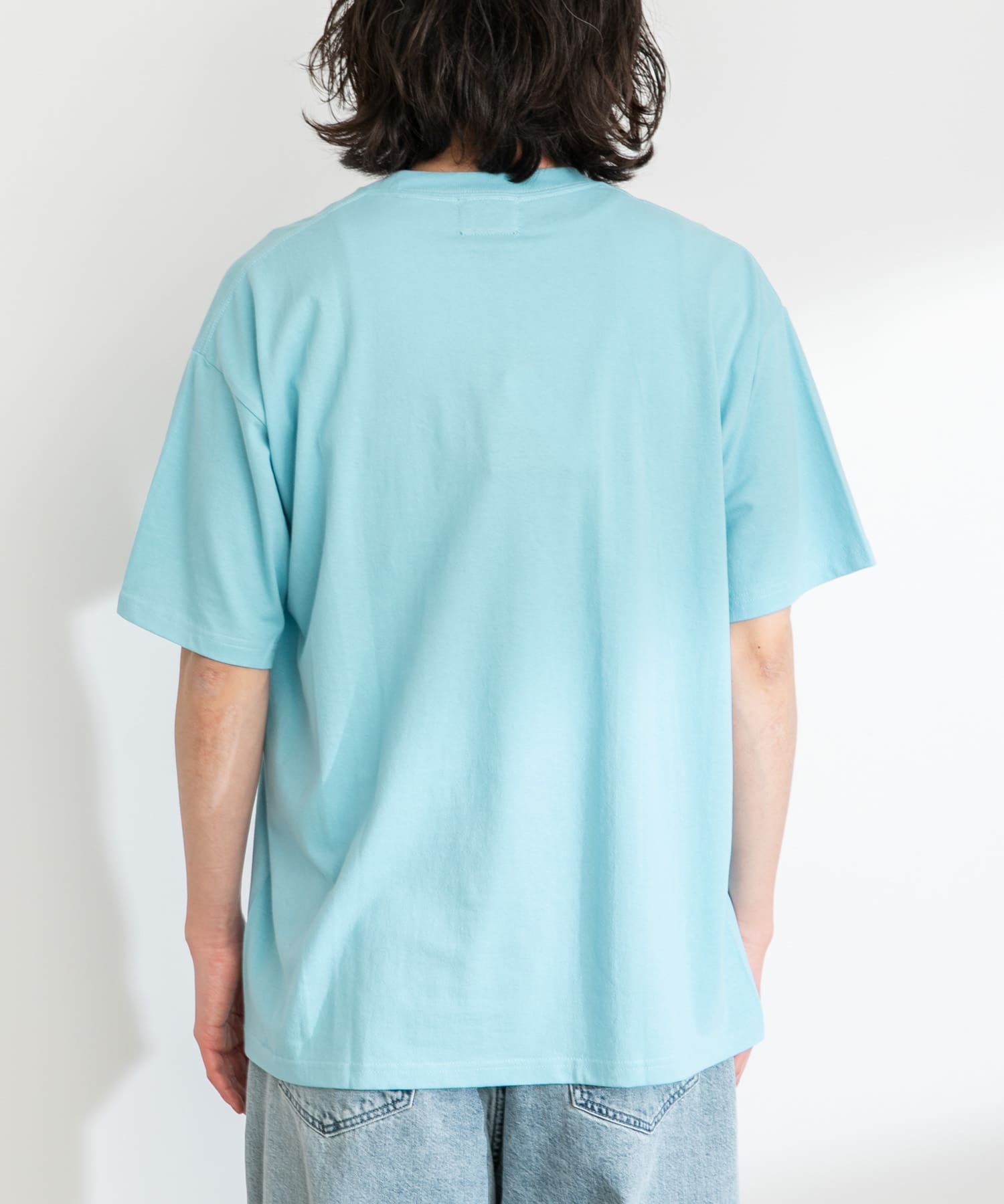 身長：180cm 体重：60kg サイズ：L