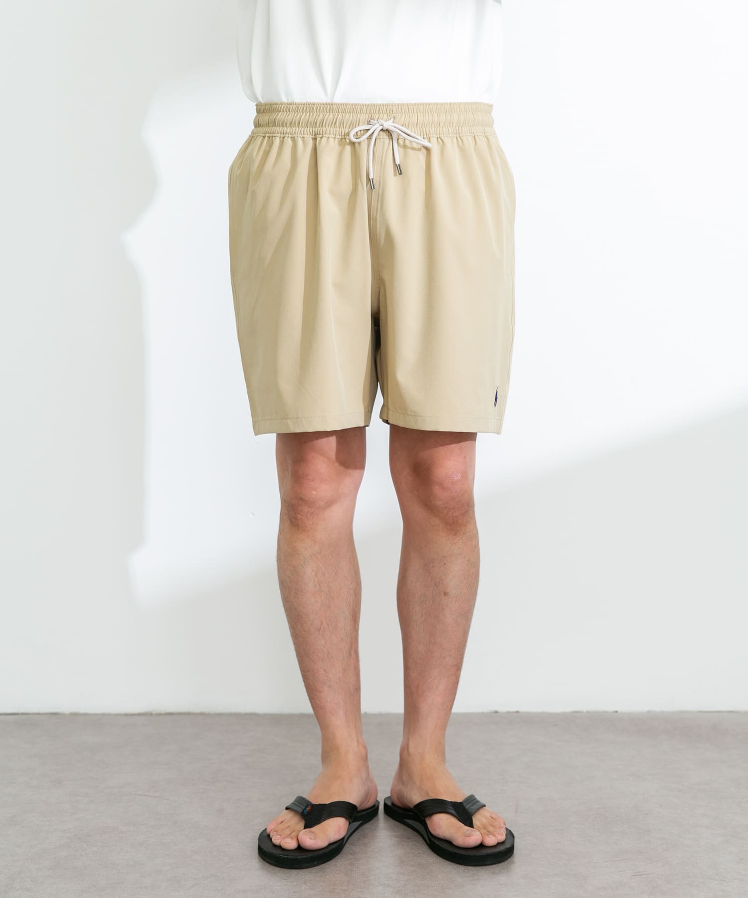 身長：180cm 体重：60kg サイズ：L