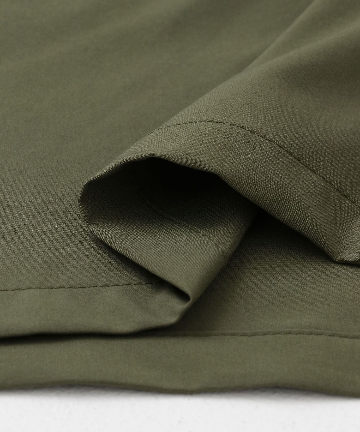 TRAVELER-MID-TRUNK OLIVE M