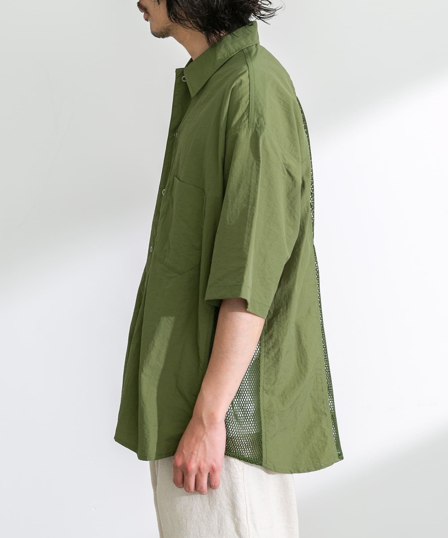 KHAKI