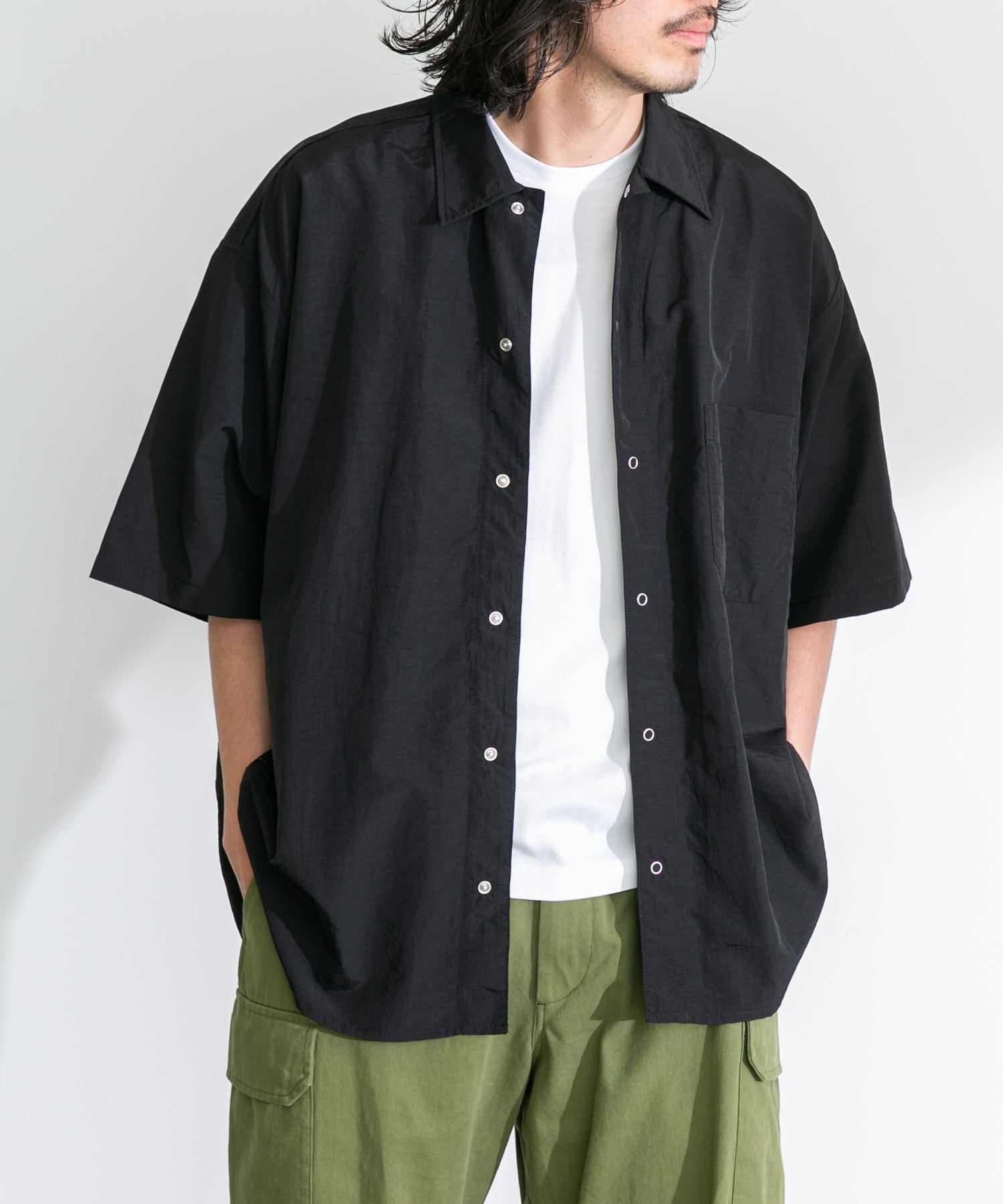 身長：180cm 体重：60kg サイズ：L
