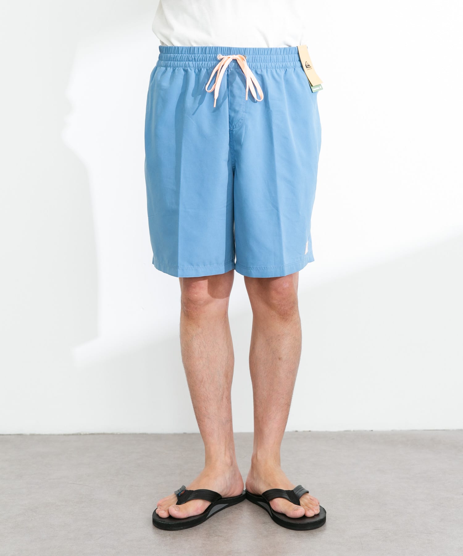 身長：180cm 体重：60kg サイズ：L