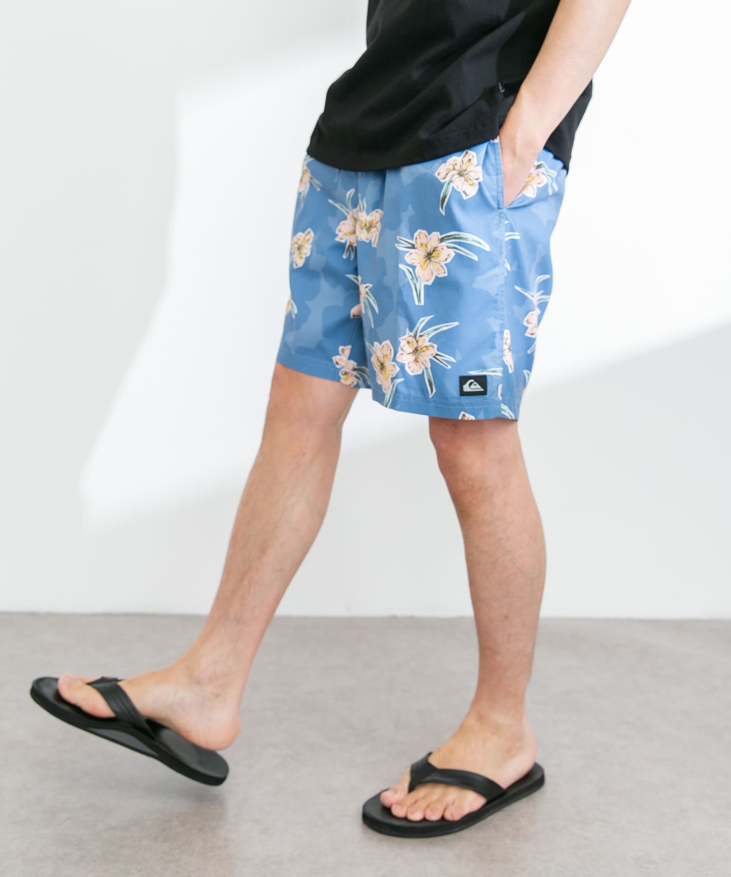 身長：180cm 体重：60kg サイズ：L