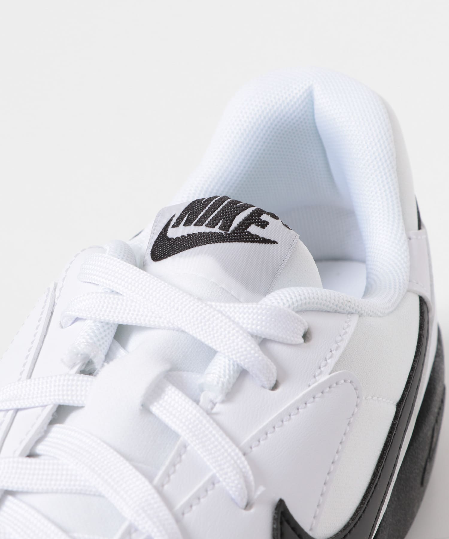 NIKE　ナイキ テラ マンタ WHITE 26