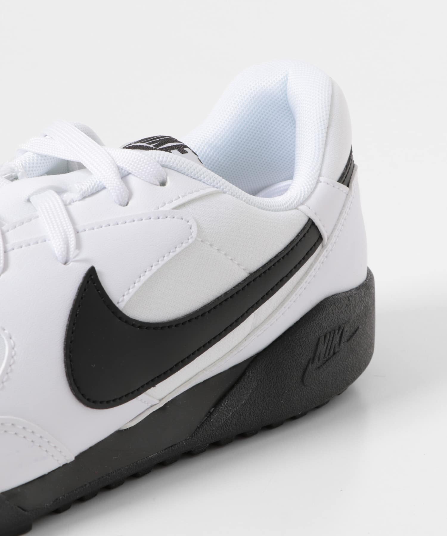 NIKE　ナイキ テラ マンタ WHITE 26