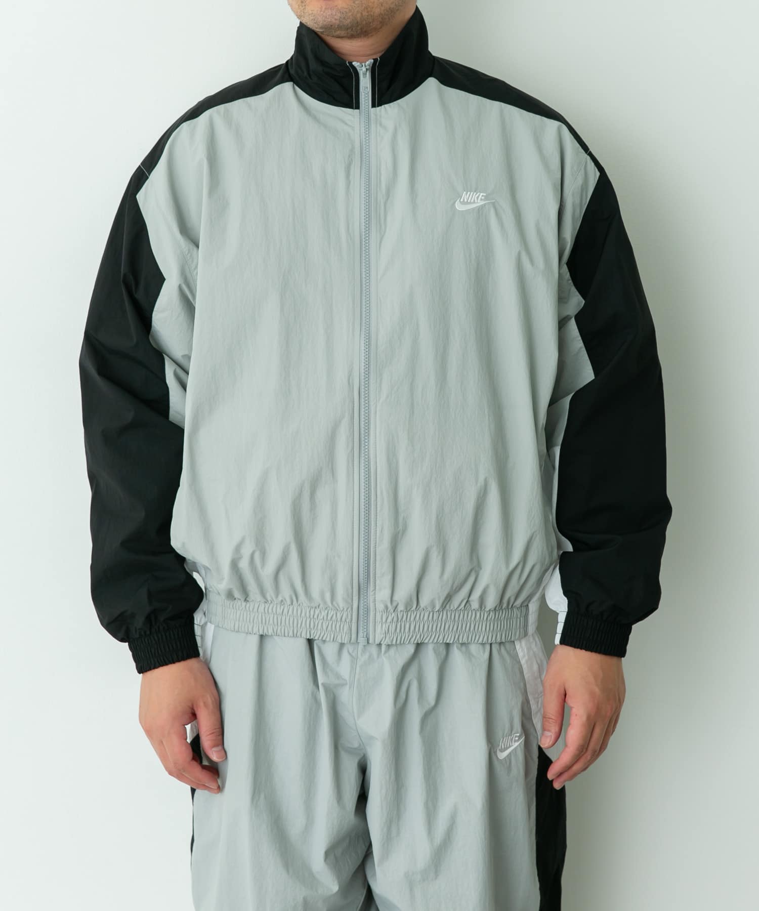 身長：180cm 体重：75kg サイズ：L