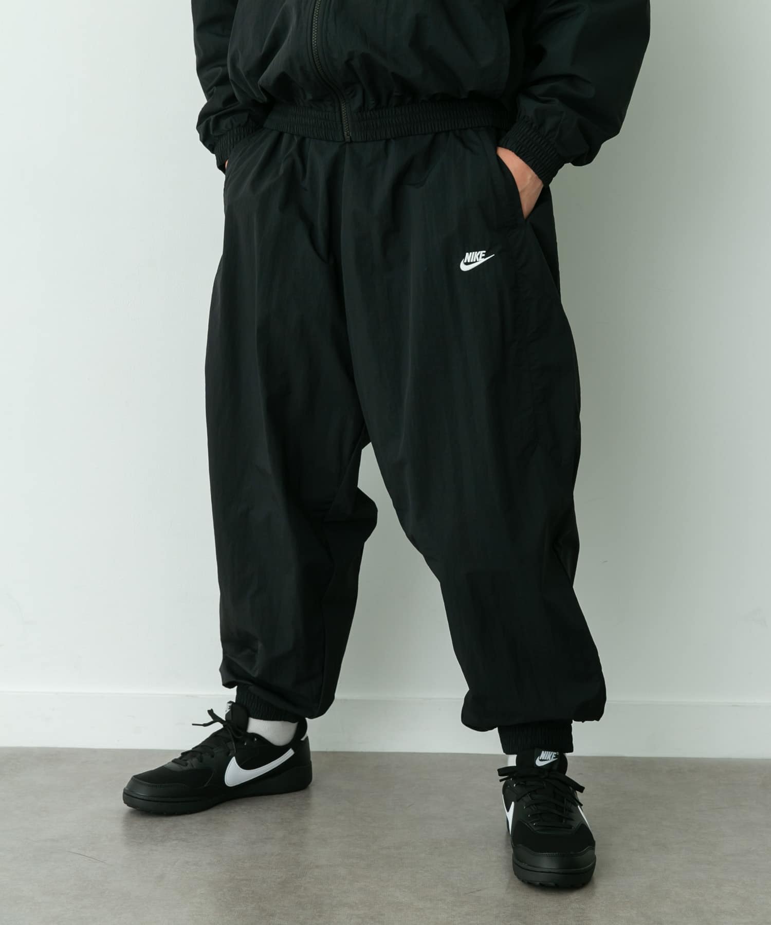 身長：180cm 体重：75kg サイズ：L