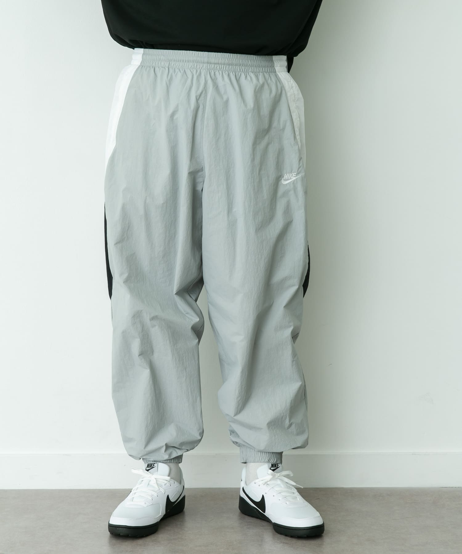 身長：180cm 体重：75kg サイズ：L