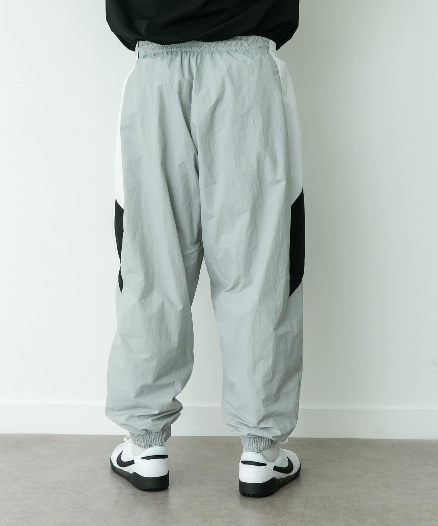 身長：180cm 体重：75kg サイズ：L