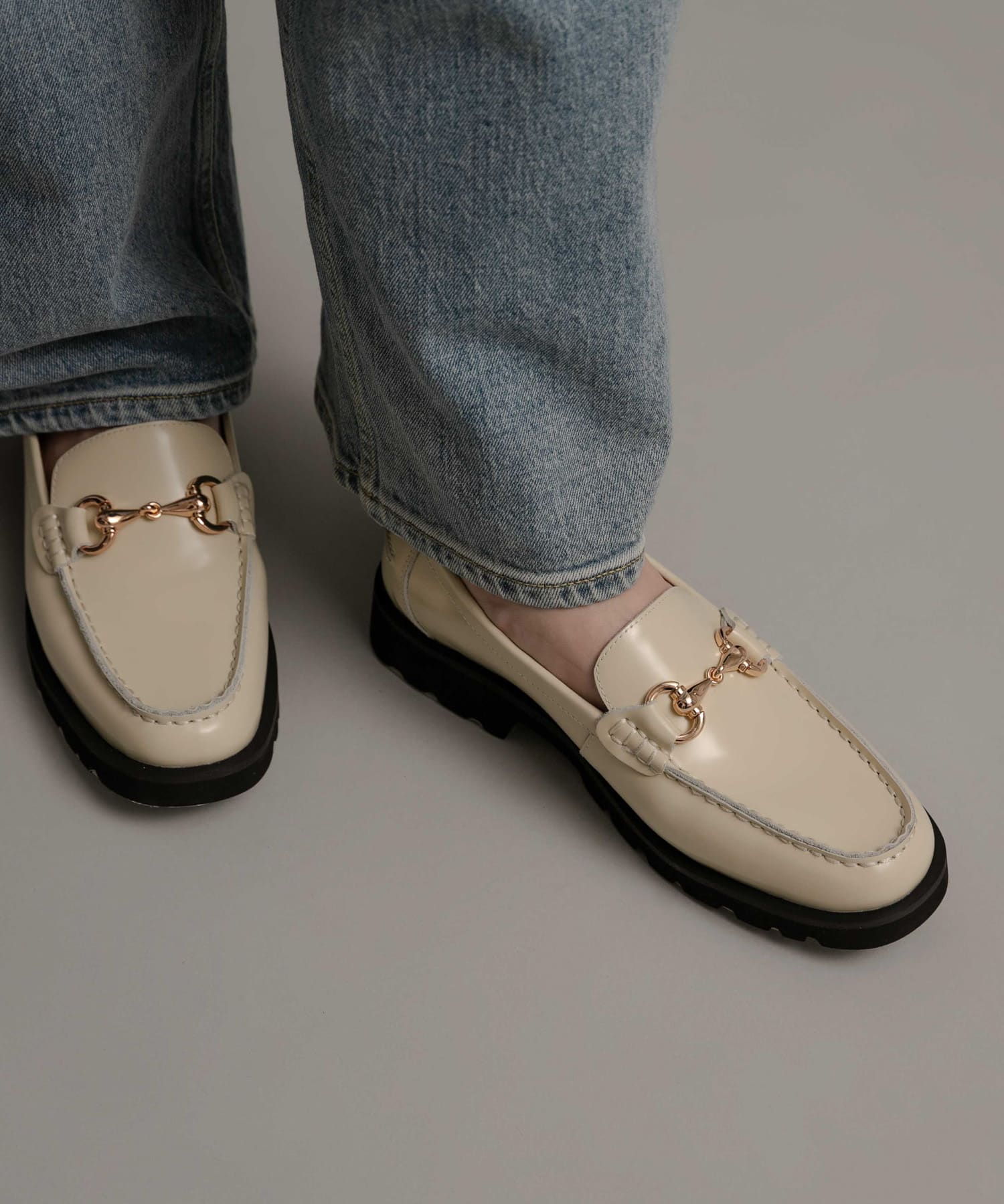 ARTESANOS　ビットローファー OFF WHITE 37