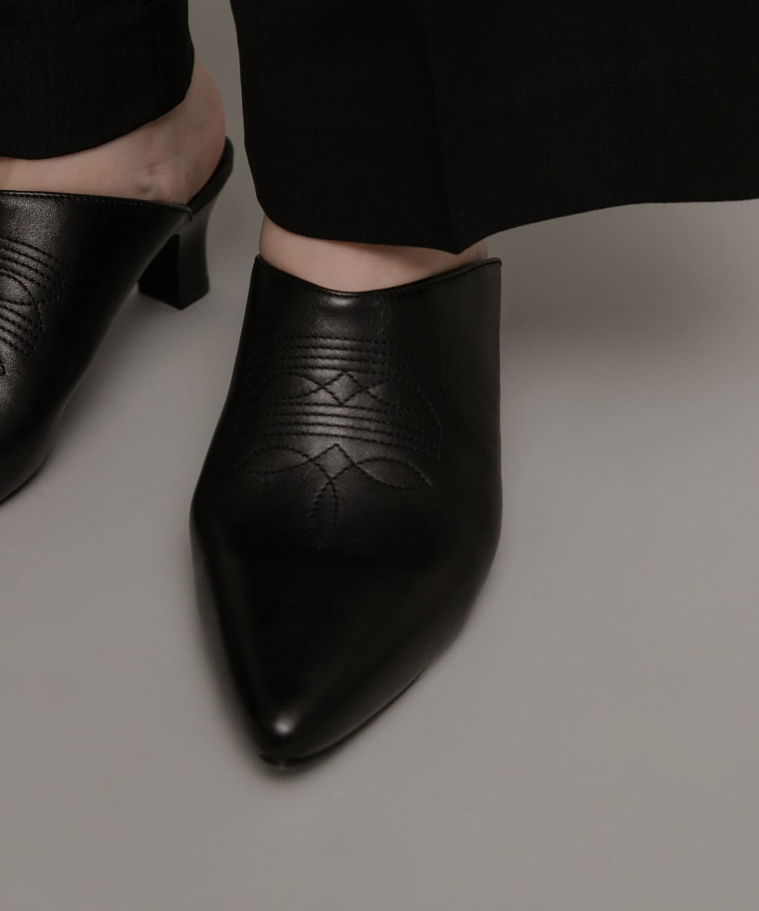 REMME　ウエスタンミュール NEGRO 37