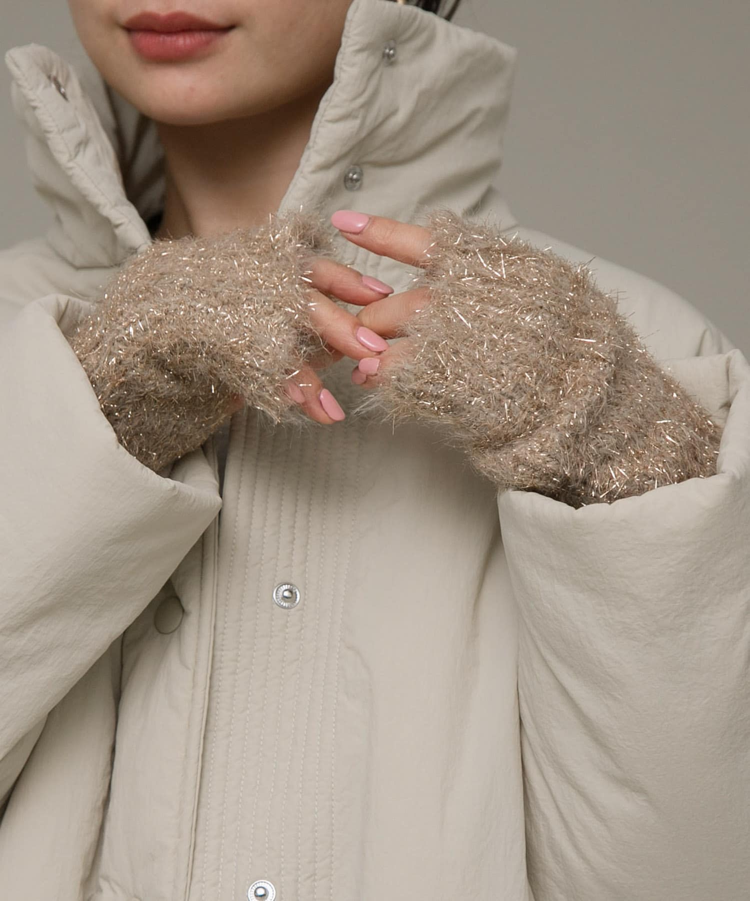 CONTROL FREAK　ラメフェザーグローブ