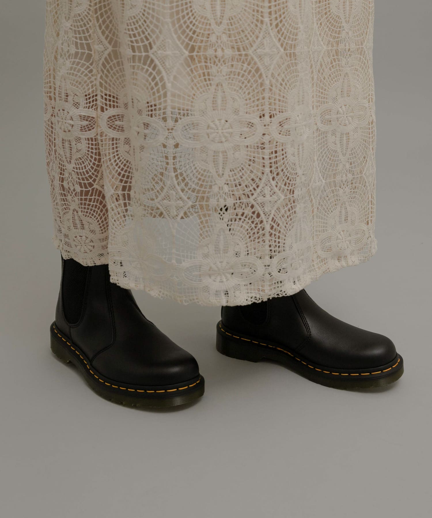 Dr.Martens　チェルシーブーツ イエローステッチ 4