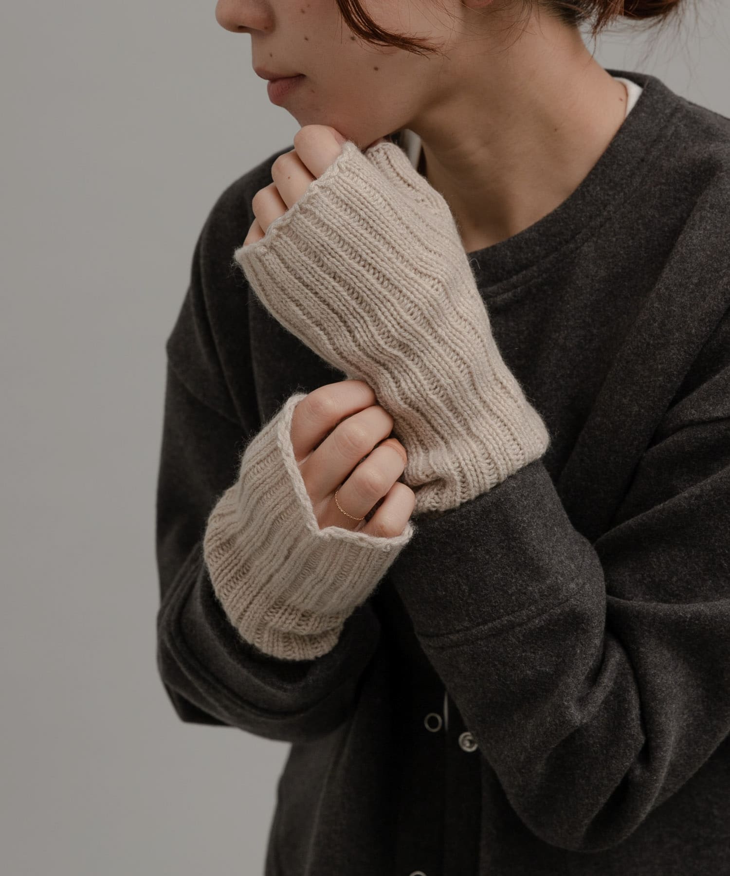 William Brunton Hand Knits　リブアームウォーマー OATMEAL FREE