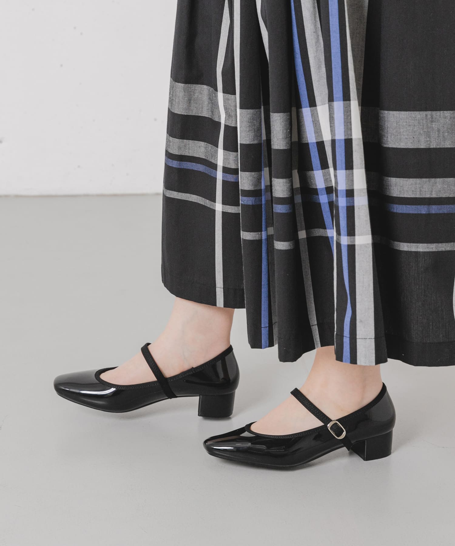 TEMPERATE　CANNON BLACK 37