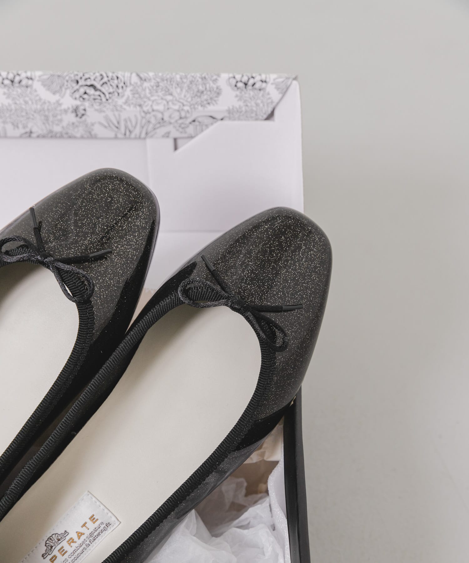 TEMPERATE　EMMA GLITTER BLACK 37