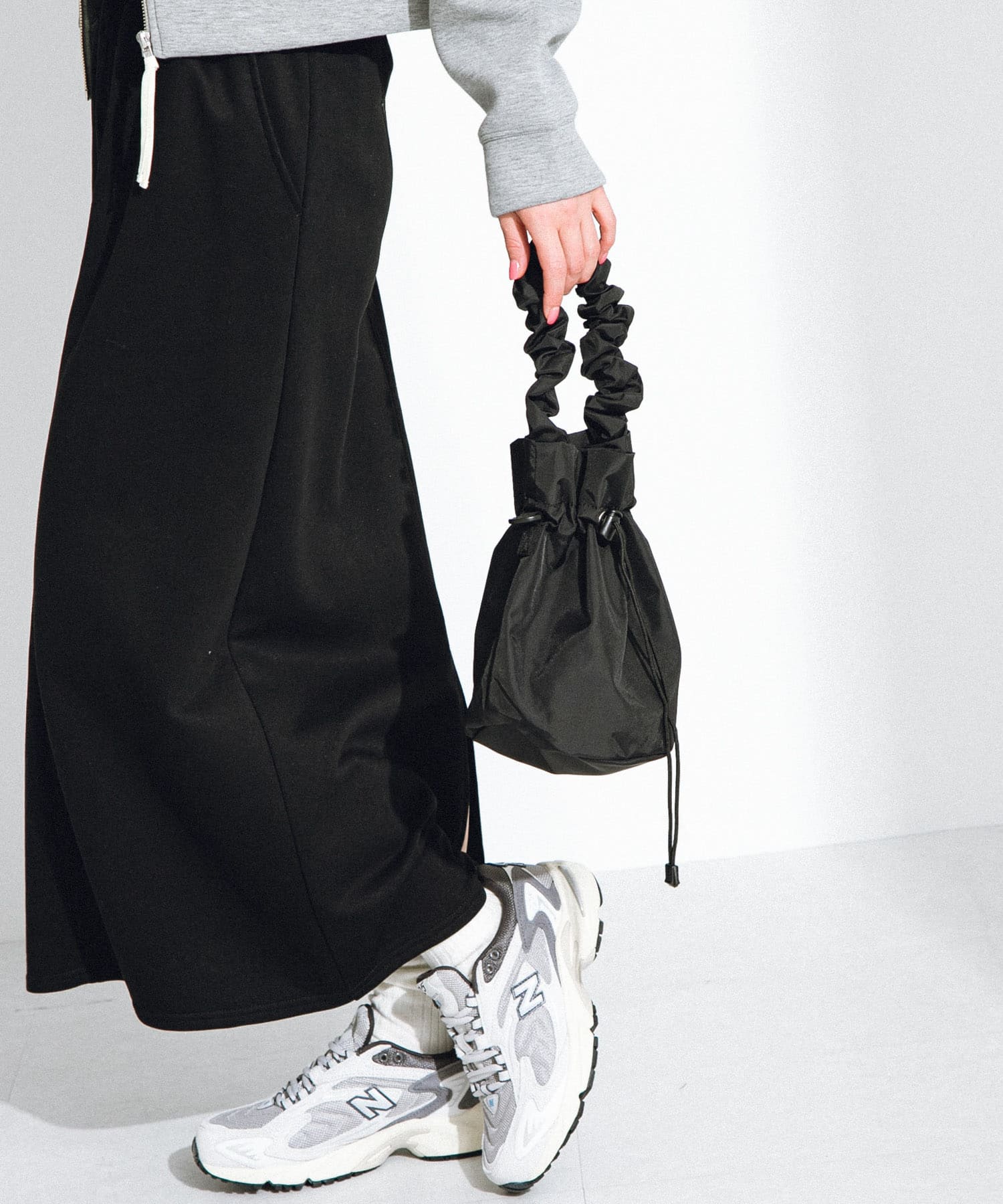 DRIFTER　ギャザーハンドルポーチバッグ BLACK one