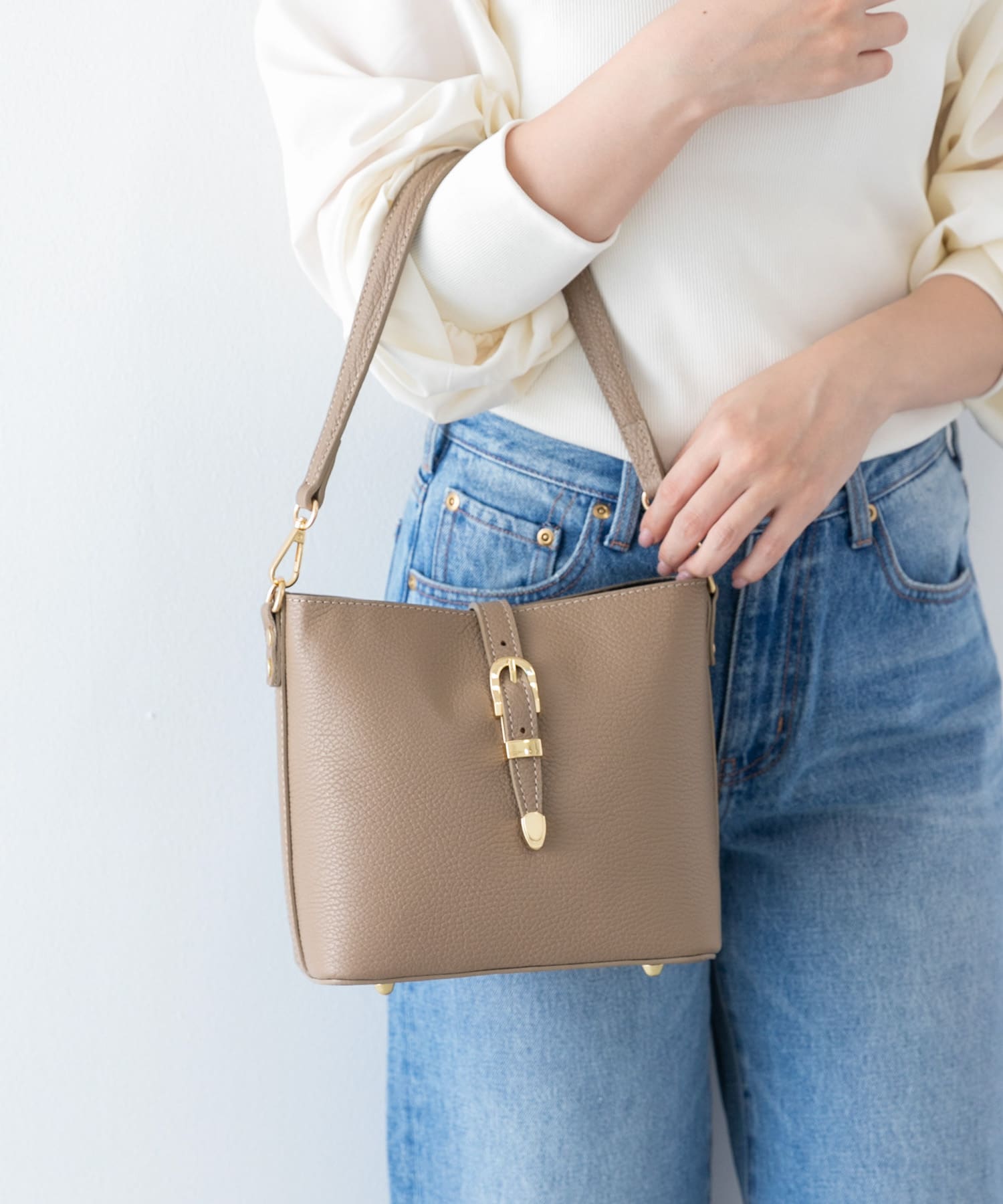 AULENTTI　2WAYバケツ型ショルダーバッグ