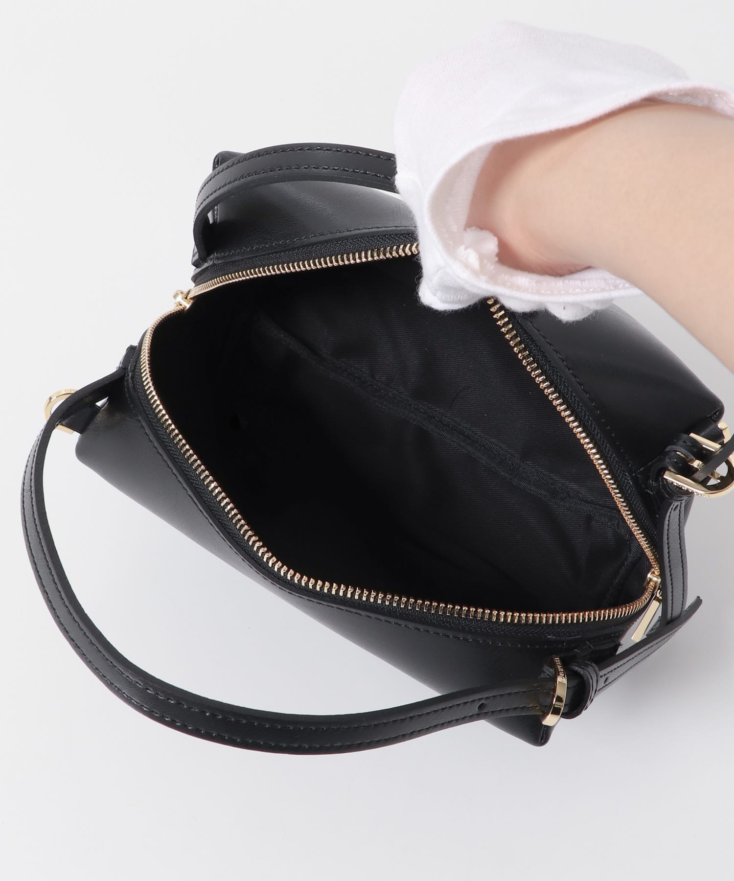 VIOLAd’ORO　VOGUE V-1566 black one