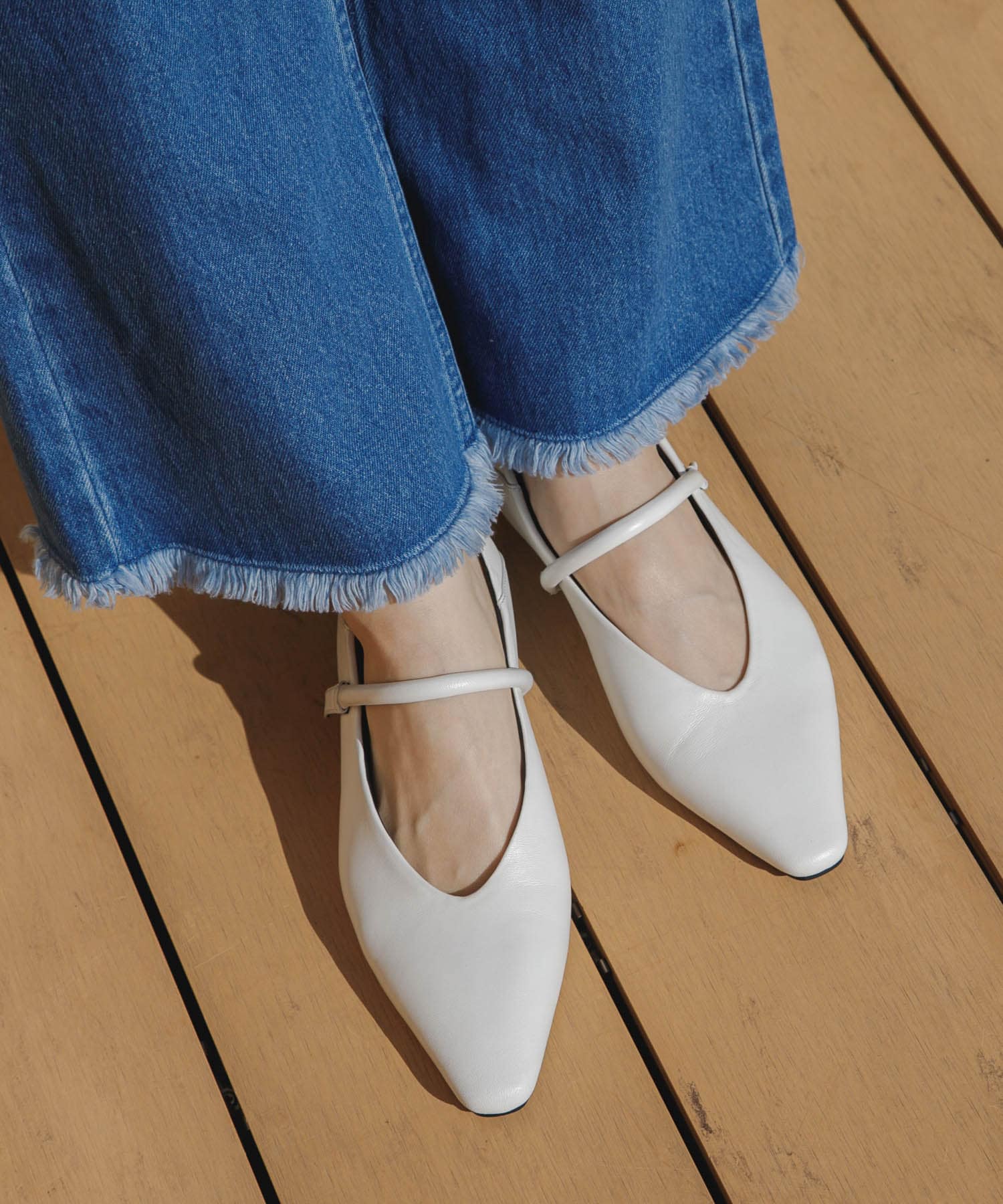 フラットシューズ 37 REMME ストラップフラットシューズ(37 WHITE): シューズ｜URBAN