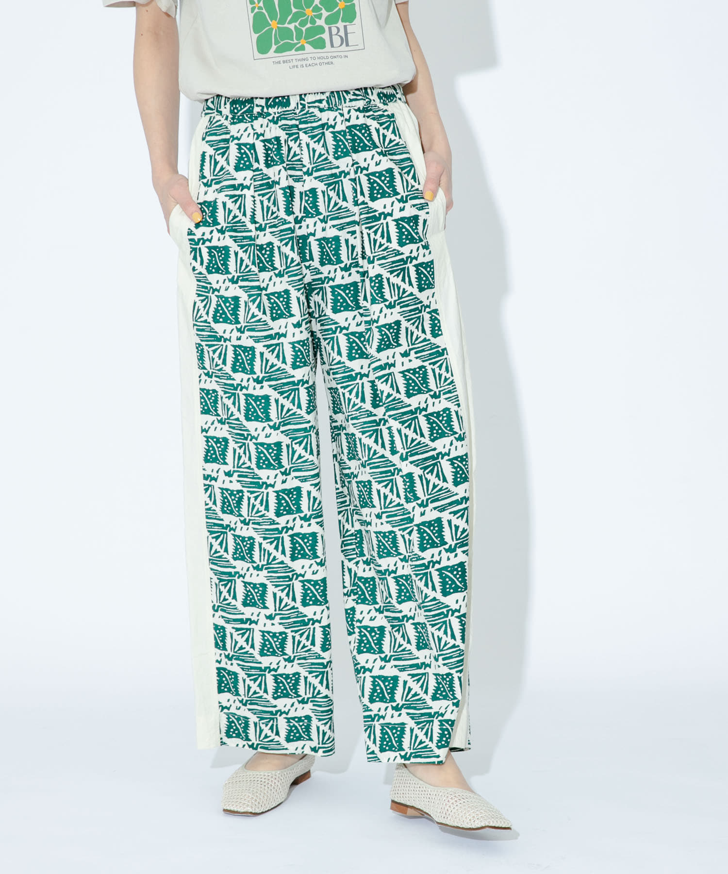 GREEN