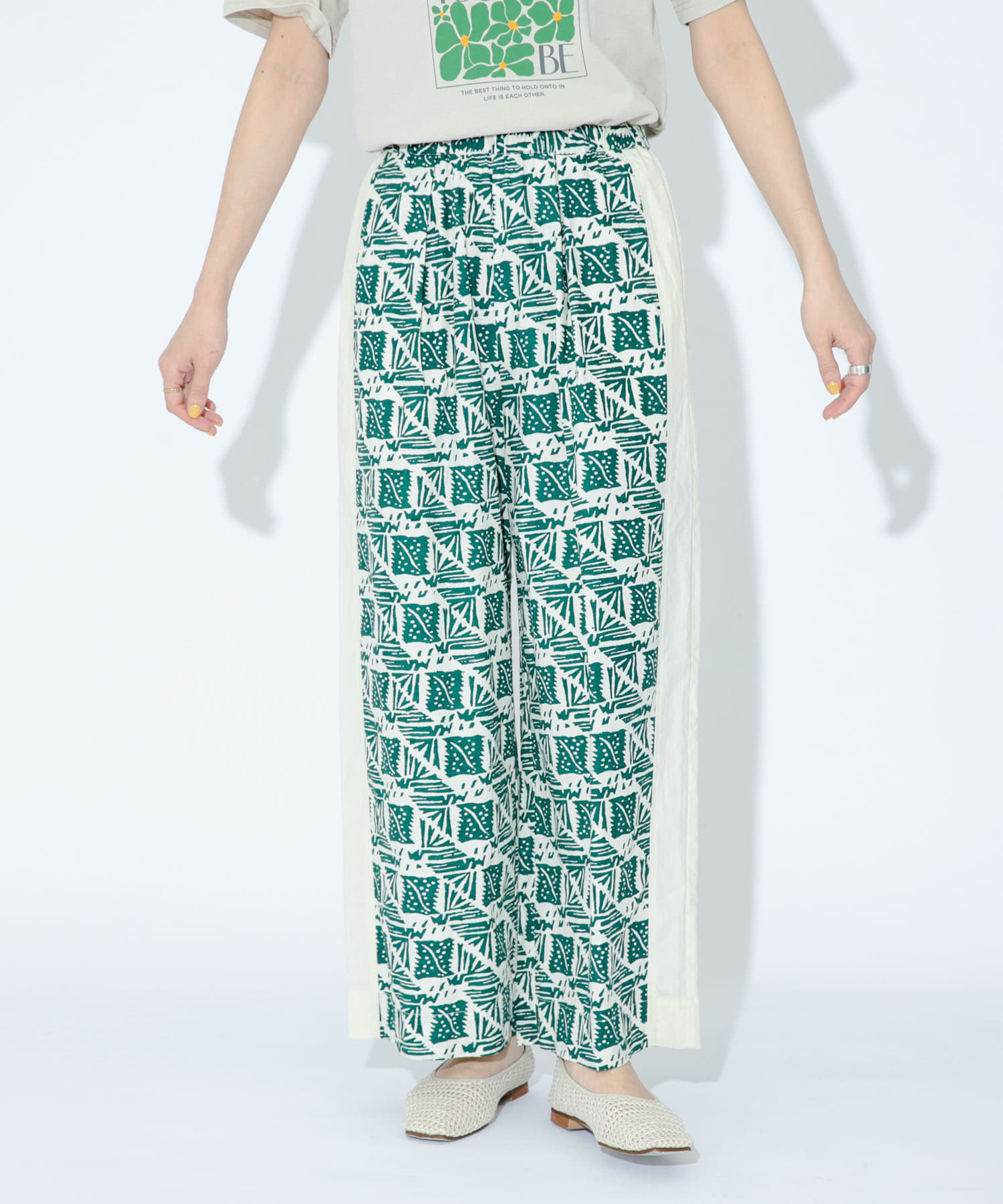 GREEN