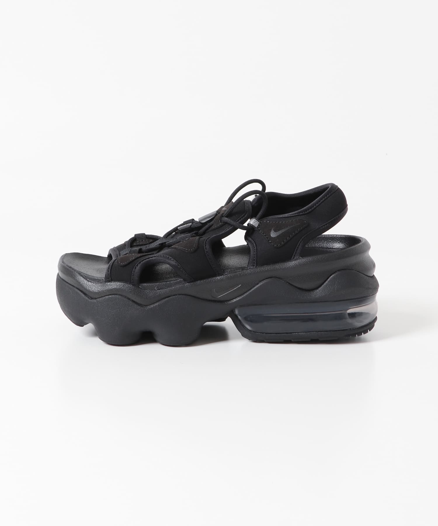 NIKE　ナイキウィメンズエアマックスココサンダル 03ブラック系 23