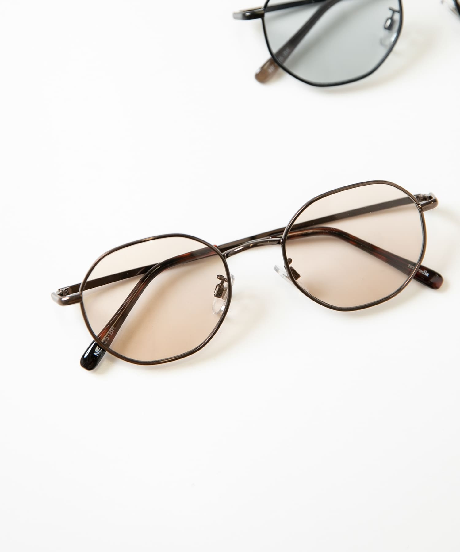 noeyedia　NE-425