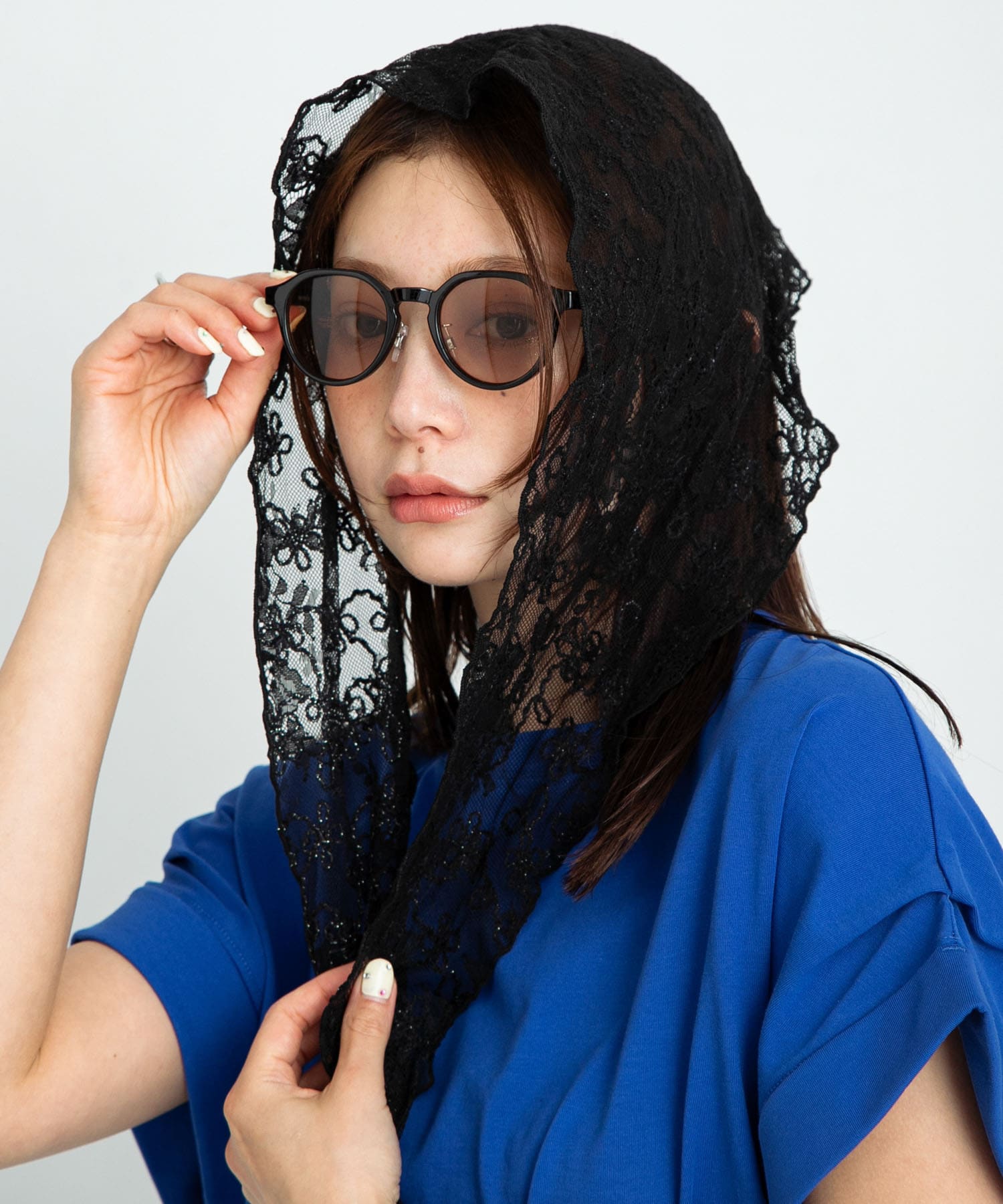 ミドルブラウン