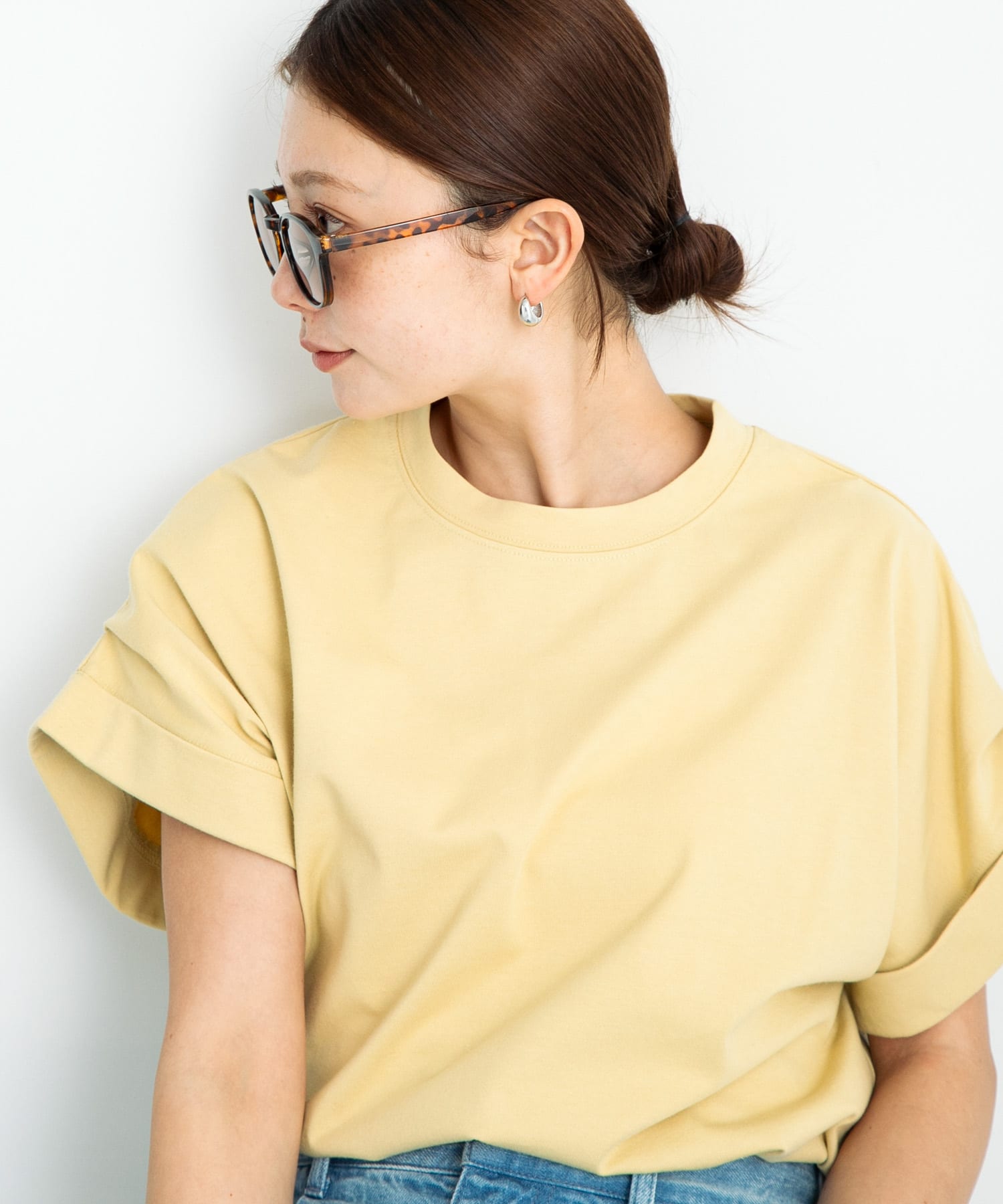 ミドルブラウン