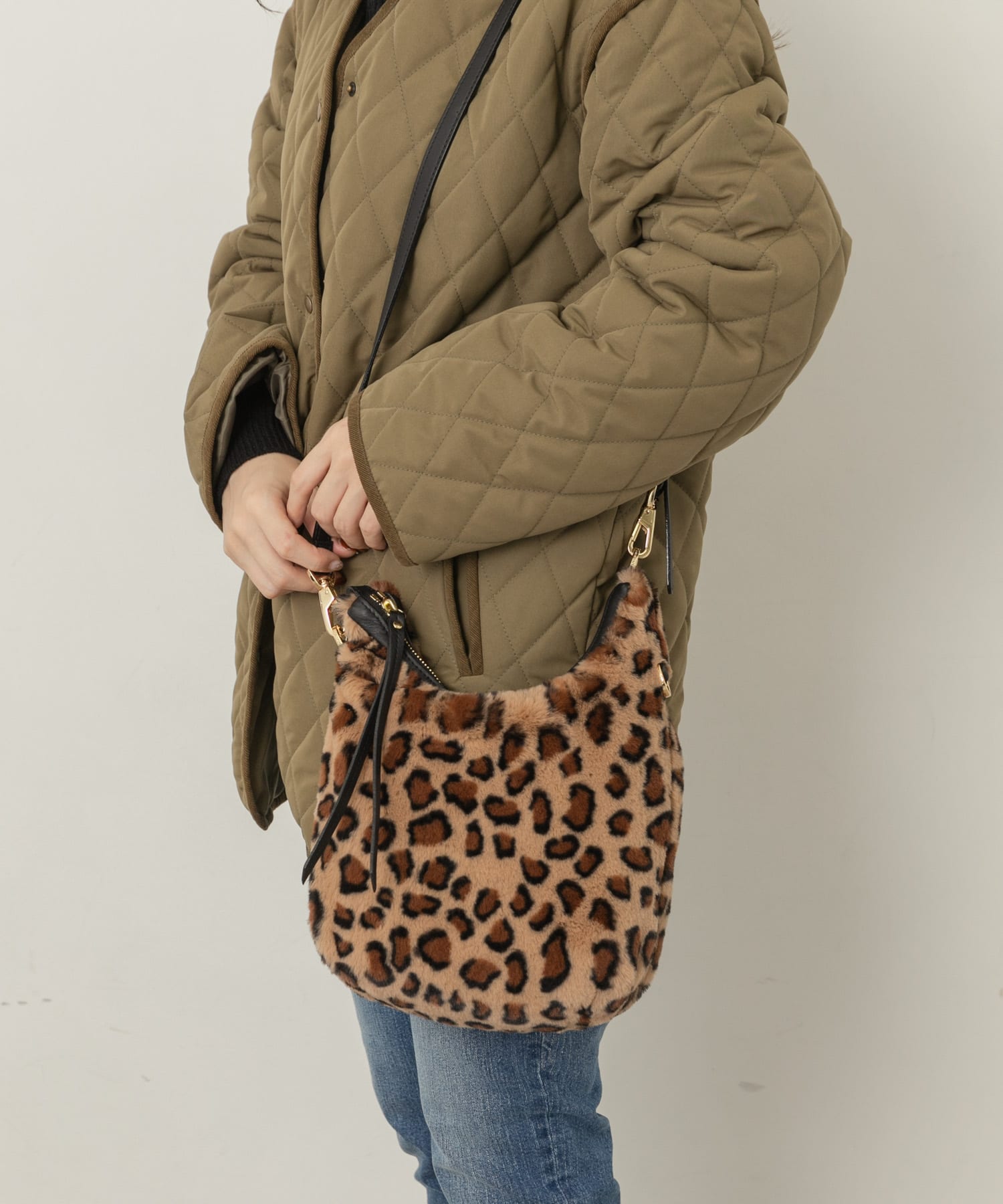 VIOLAd’ORO　ELMO V-8454 LEOPA one