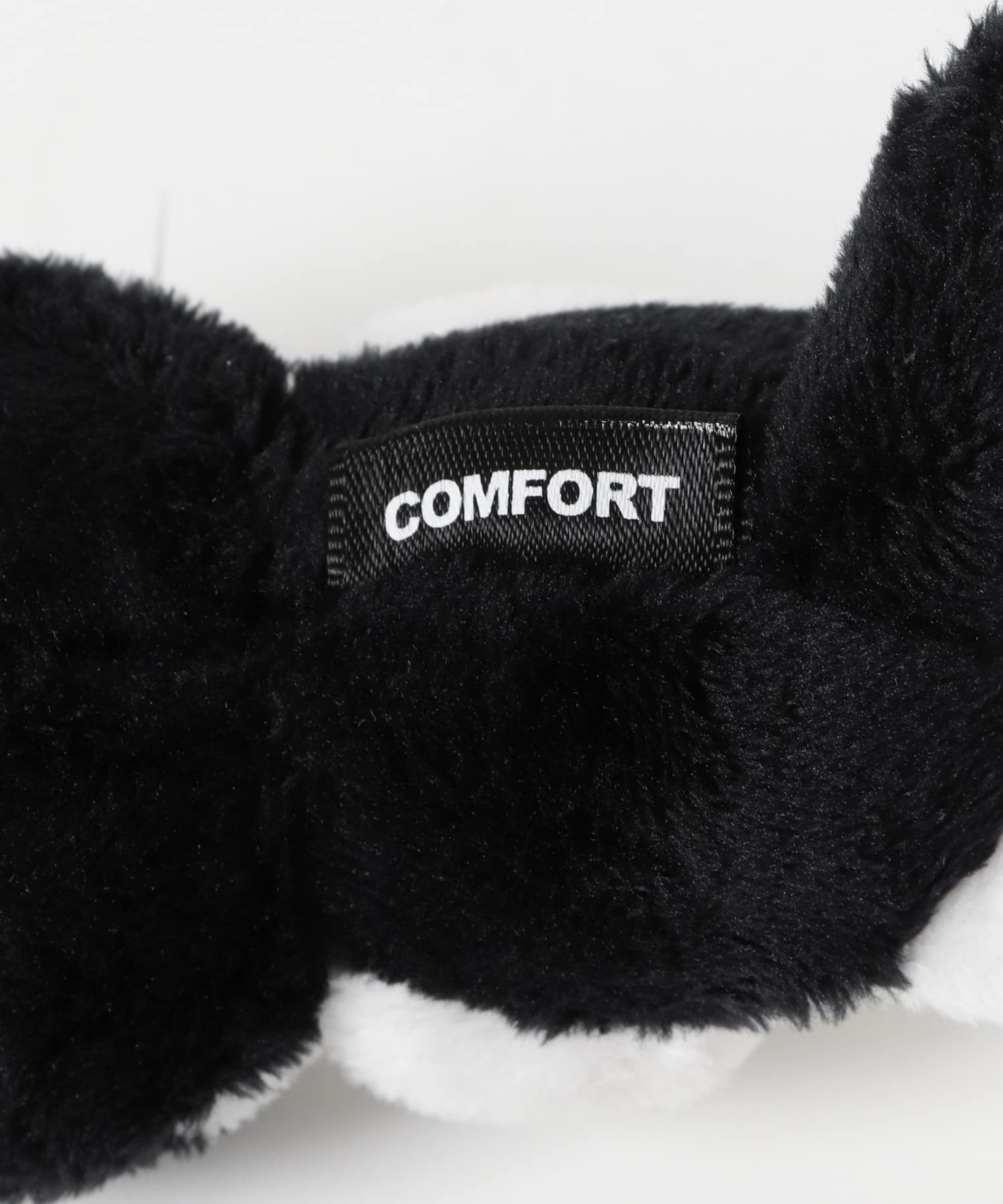 『WEB/一部店舗限定』COMFORT　Aegie Key Ring BLK/WHT -