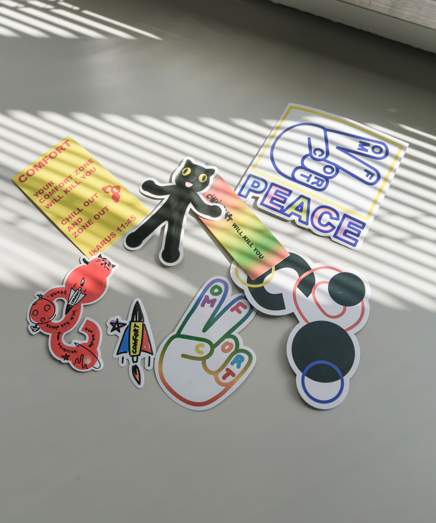 『WEB/一部店舗限定』COMFORT　COMFORT Sticker V