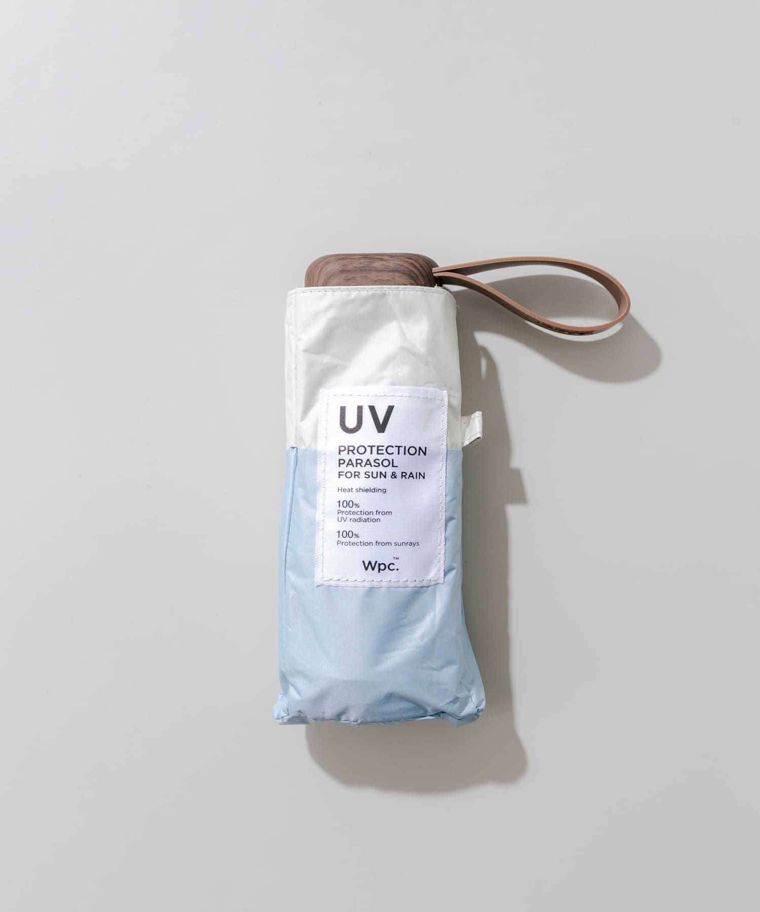 遮光率・UVカット率100％ / UPF50＋ / 晴雨兼用