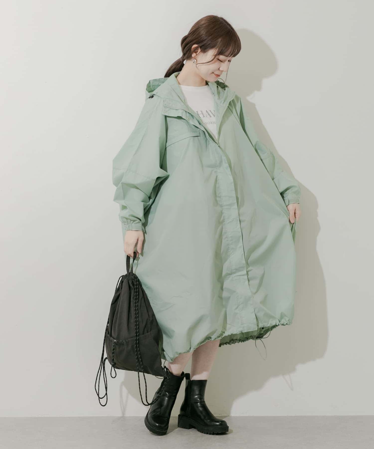 『WEB限定』because　Mods Poncho