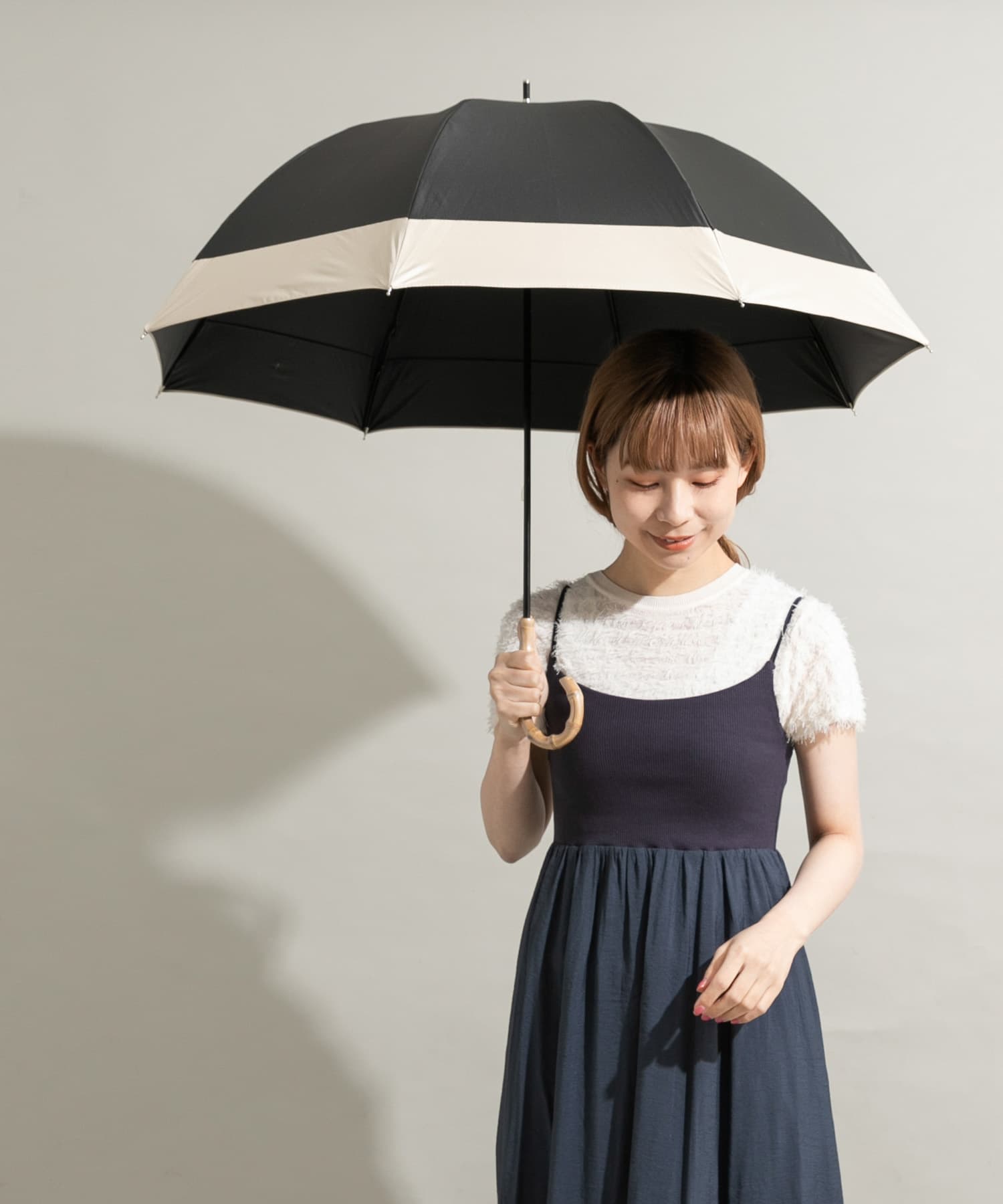 because　晴雨兼用バンブーハンドルバイカラー BLK FREE